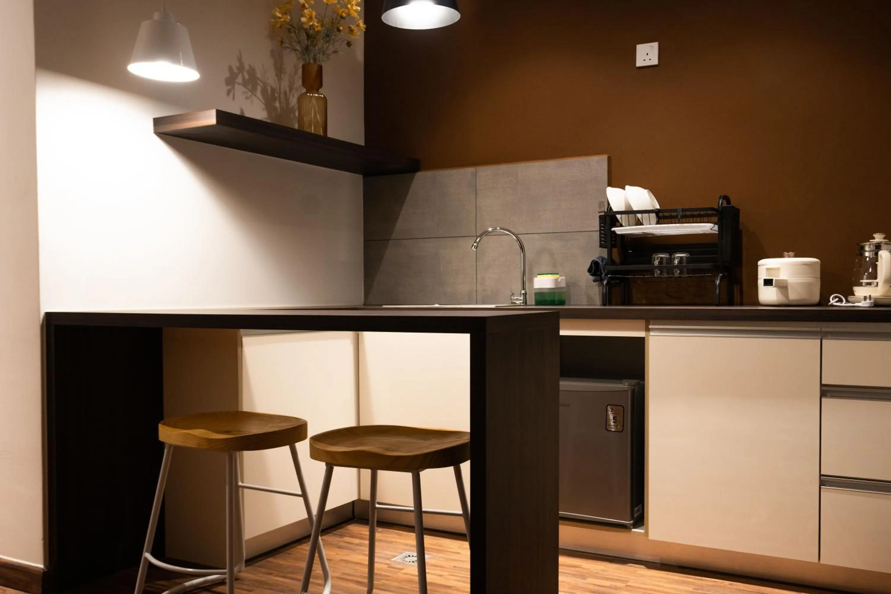Kitchen or kitchenette in K Avenue by CAIRO