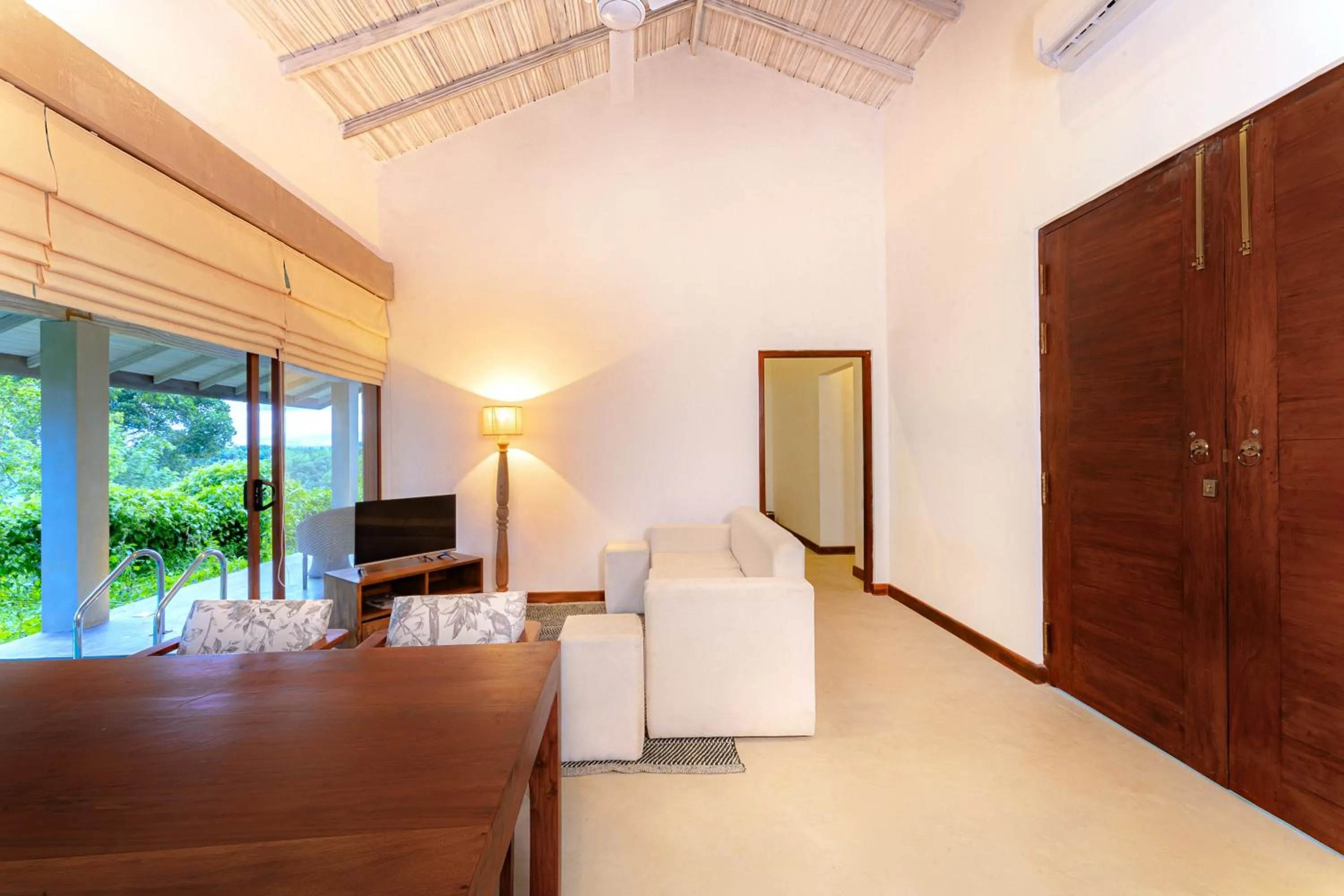 TV and multimedia in Celestial Hills - Villas & Suites by The Clarks