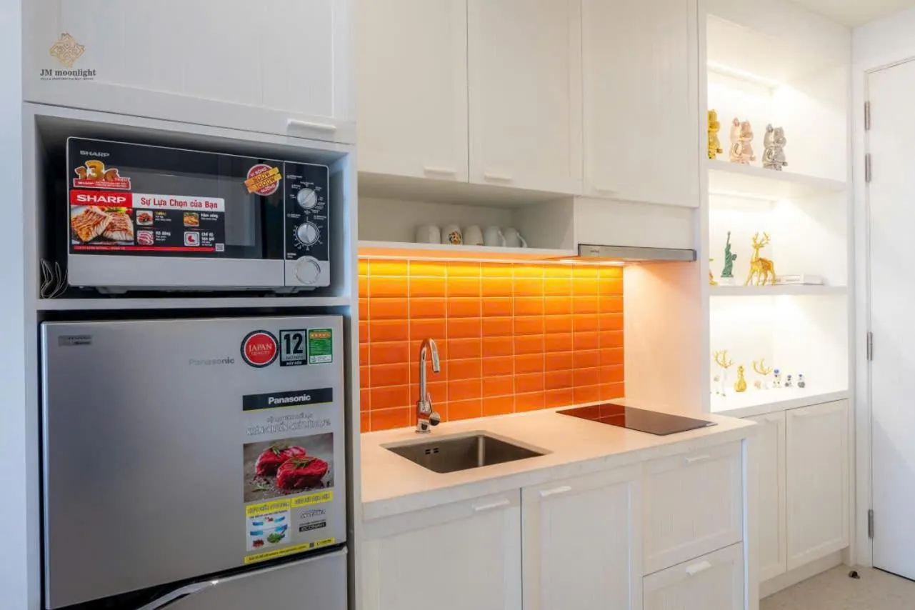 Kitchen or kitchenette in Rosie Hillside Seaview Phu Quoc Apartment