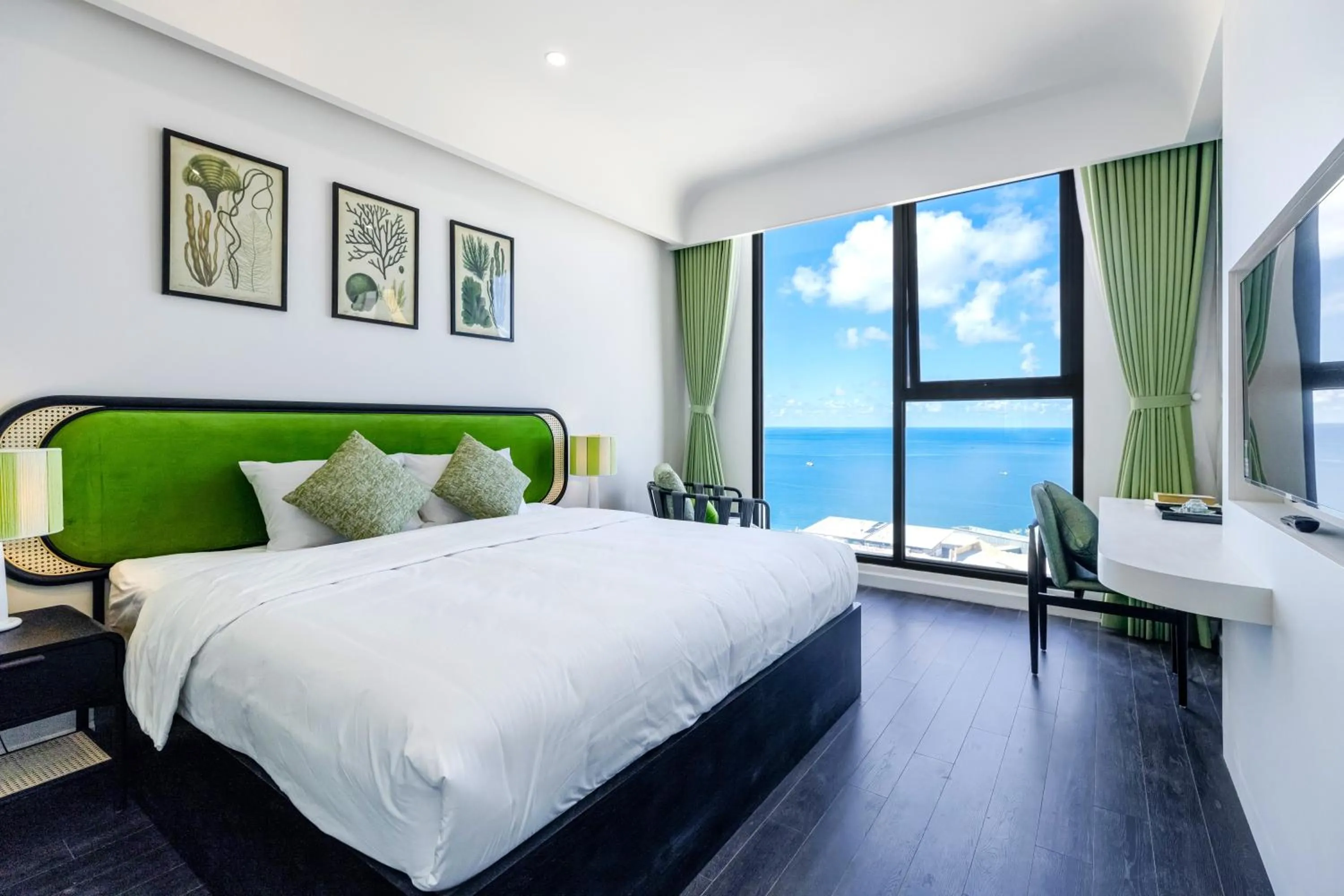 Bedroom in Rosie Hillside Seaview Phu Quoc Apartment