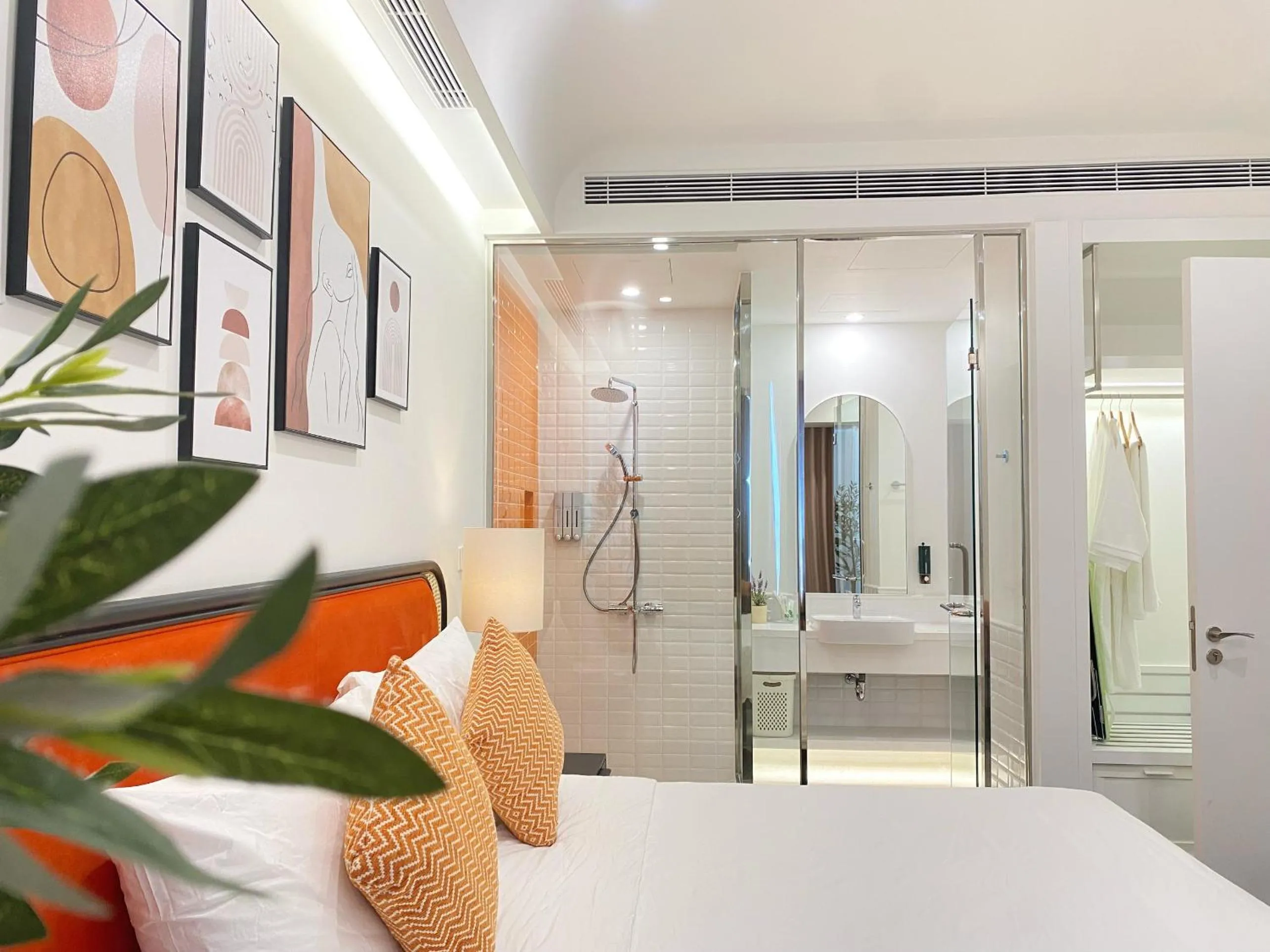 Shower in Rosie Hillside Seaview Phu Quoc Apartment