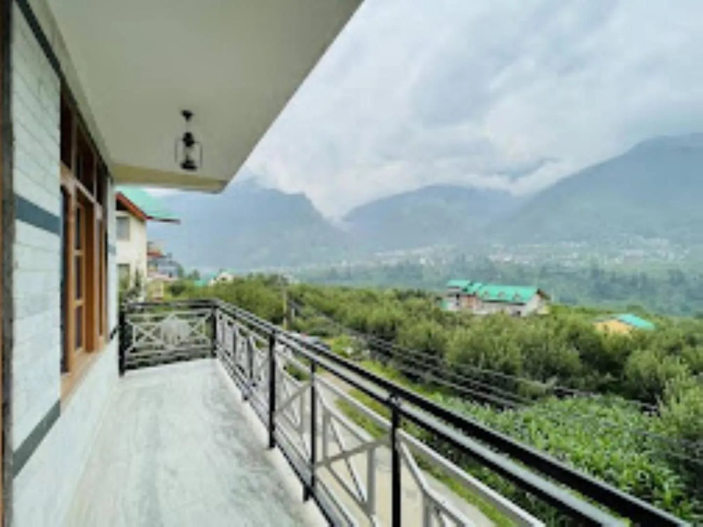 Suite with Balcony in Ride At Hill - Nihal Hotel & Cottage