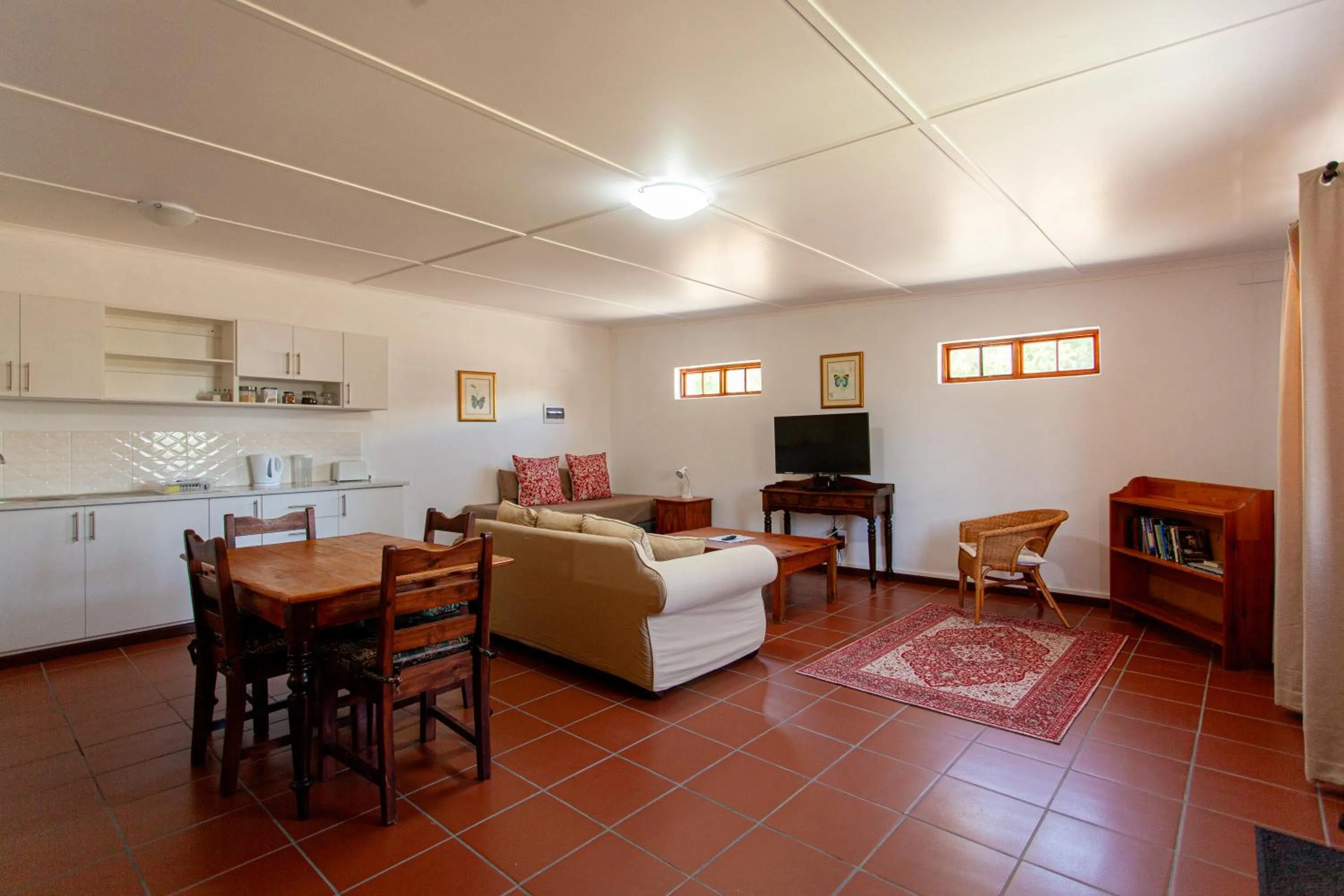 TV and multimedia in 4 Rothman Street B&B