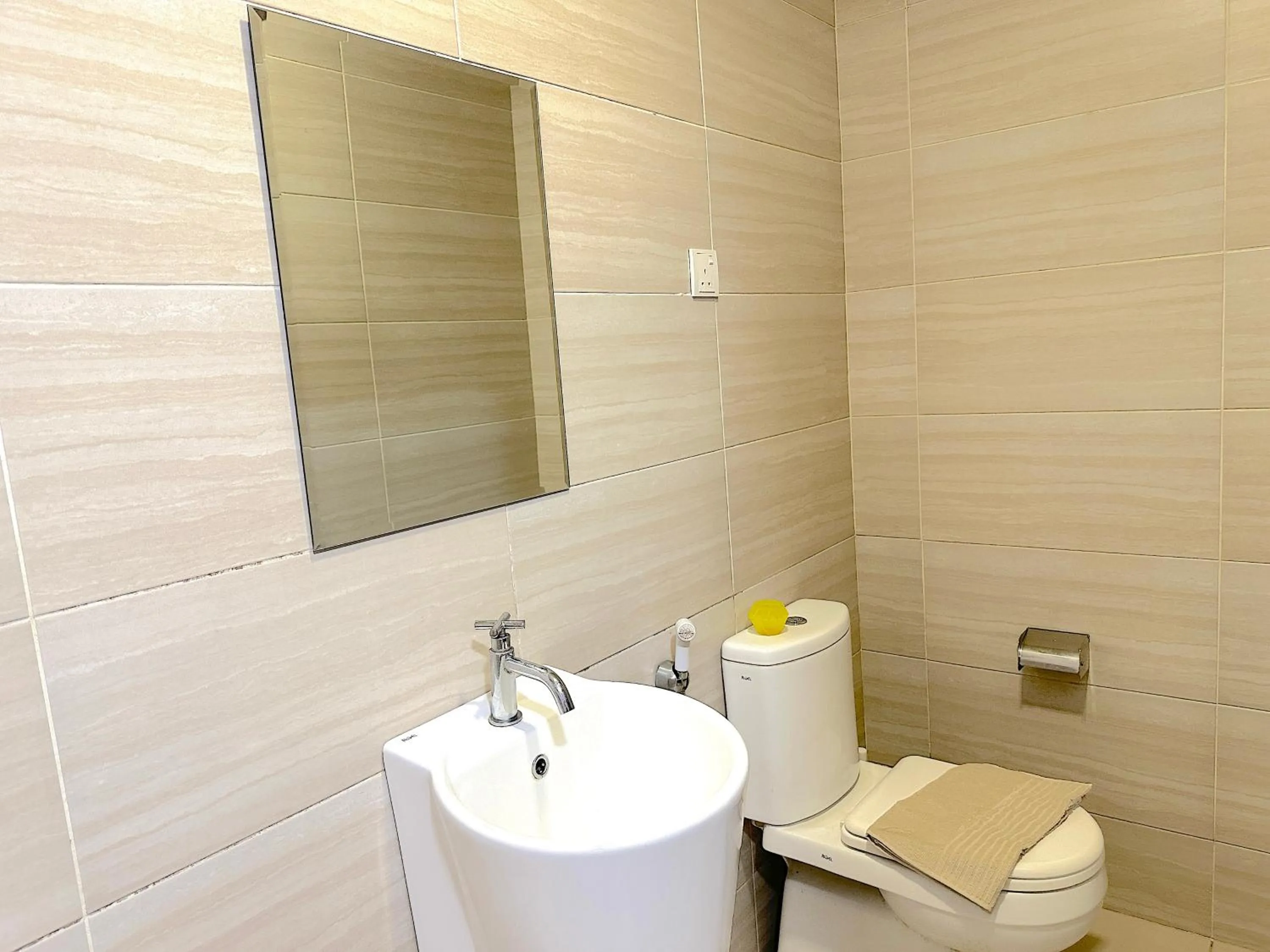 Toilet in 3 Towers Jalan Ampang By Serenity Vacation Homes