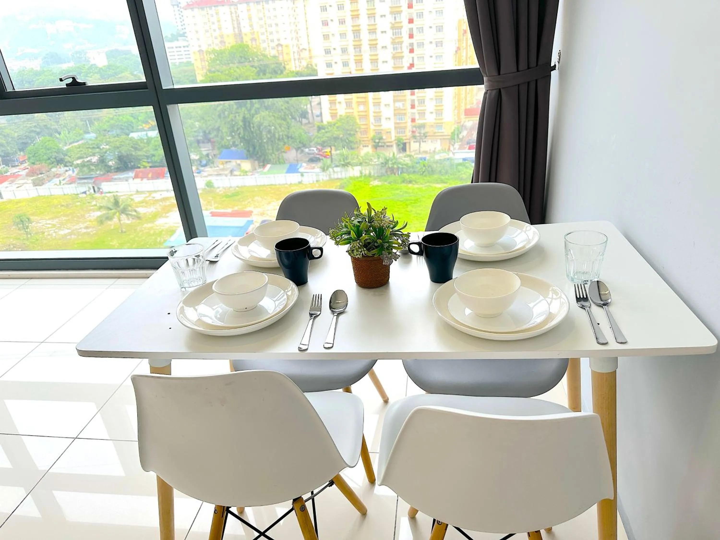 Dining area in 3 Towers Jalan Ampang By Serenity Vacation Homes