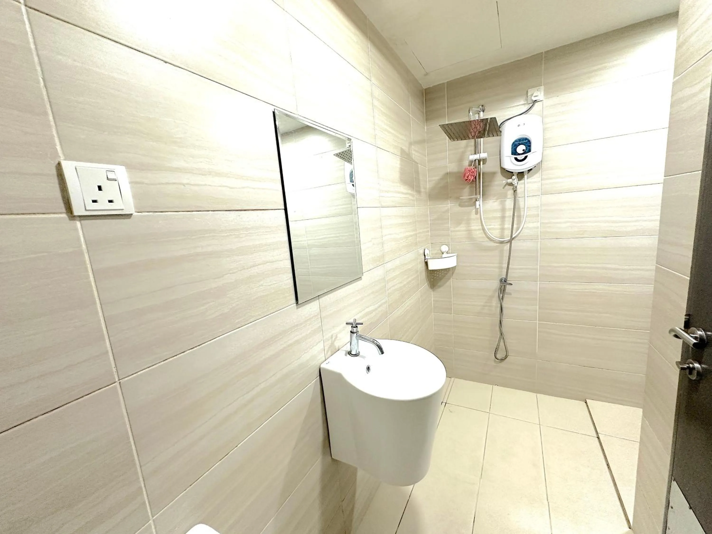 Shower in 3 Towers Jalan Ampang By Serenity Vacation Homes