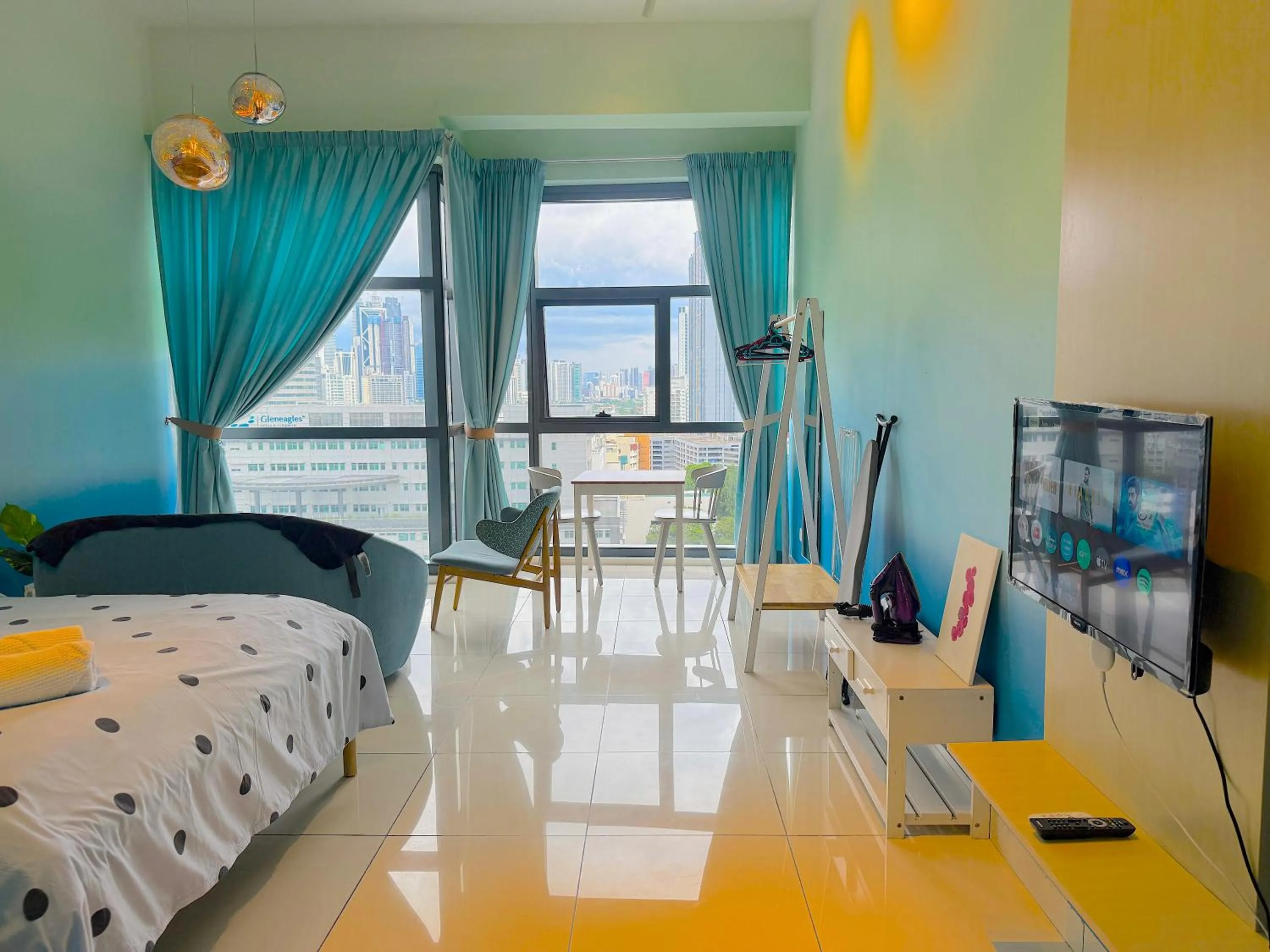 Living room, Bed in 3 Towers Jalan Ampang By Serenity Vacation Homes