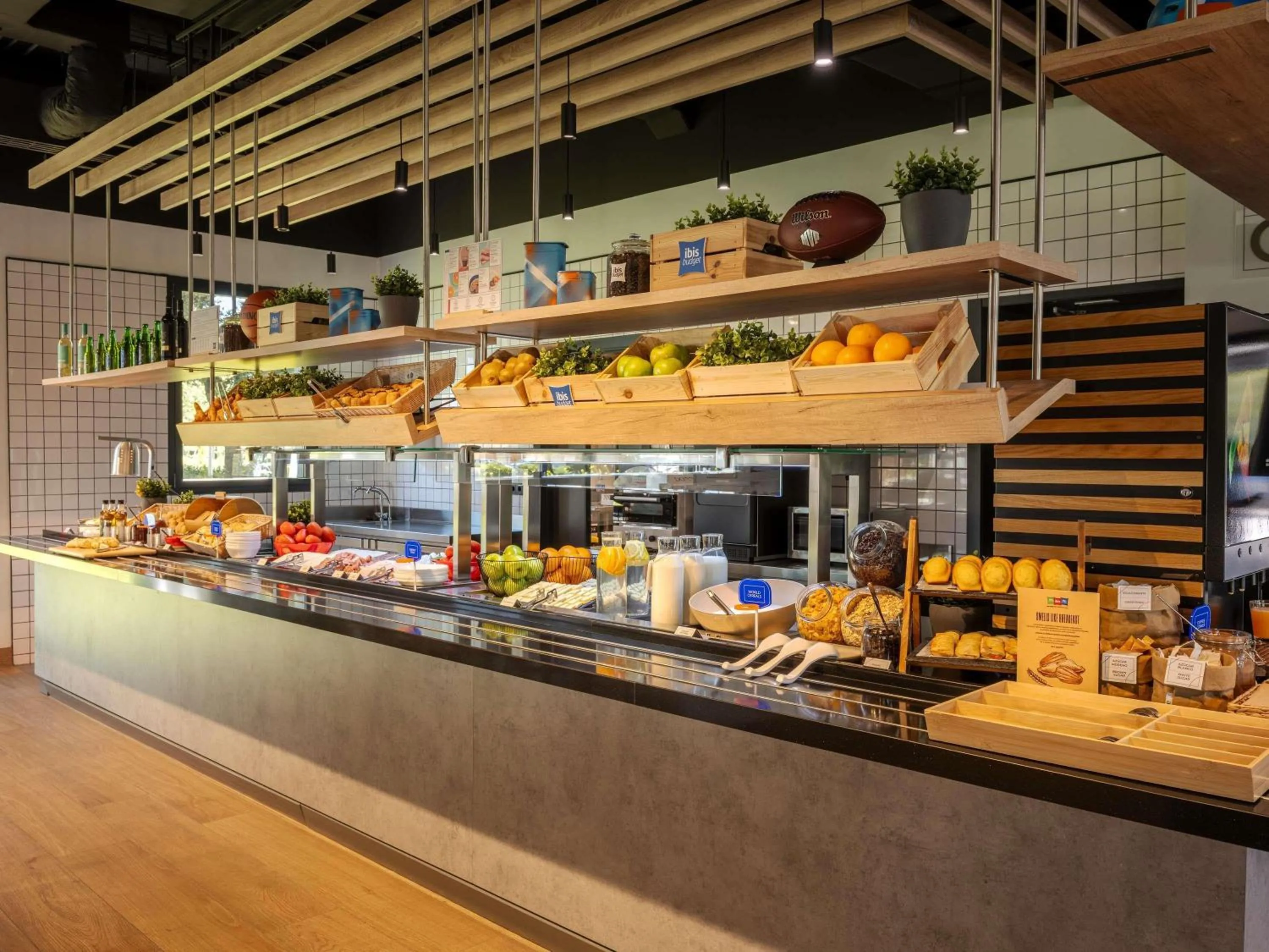 Breakfast in ibis budget Madrid Aeropuerto