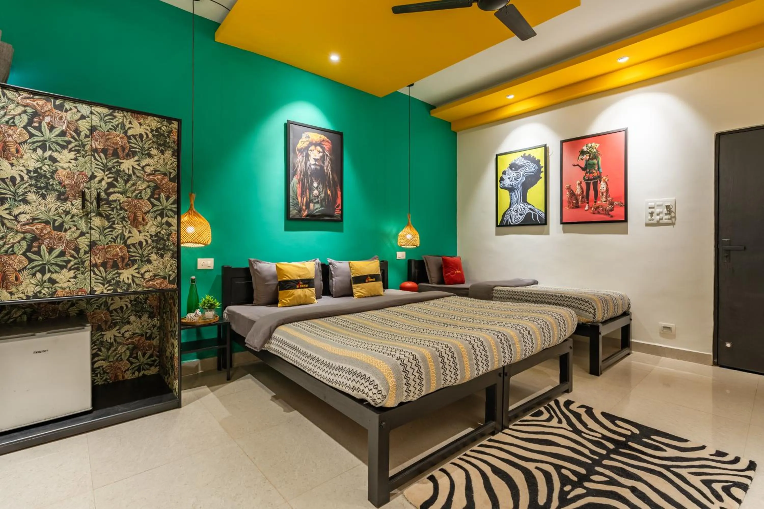 Bed in Whoopers Boutique Hotel Morjim