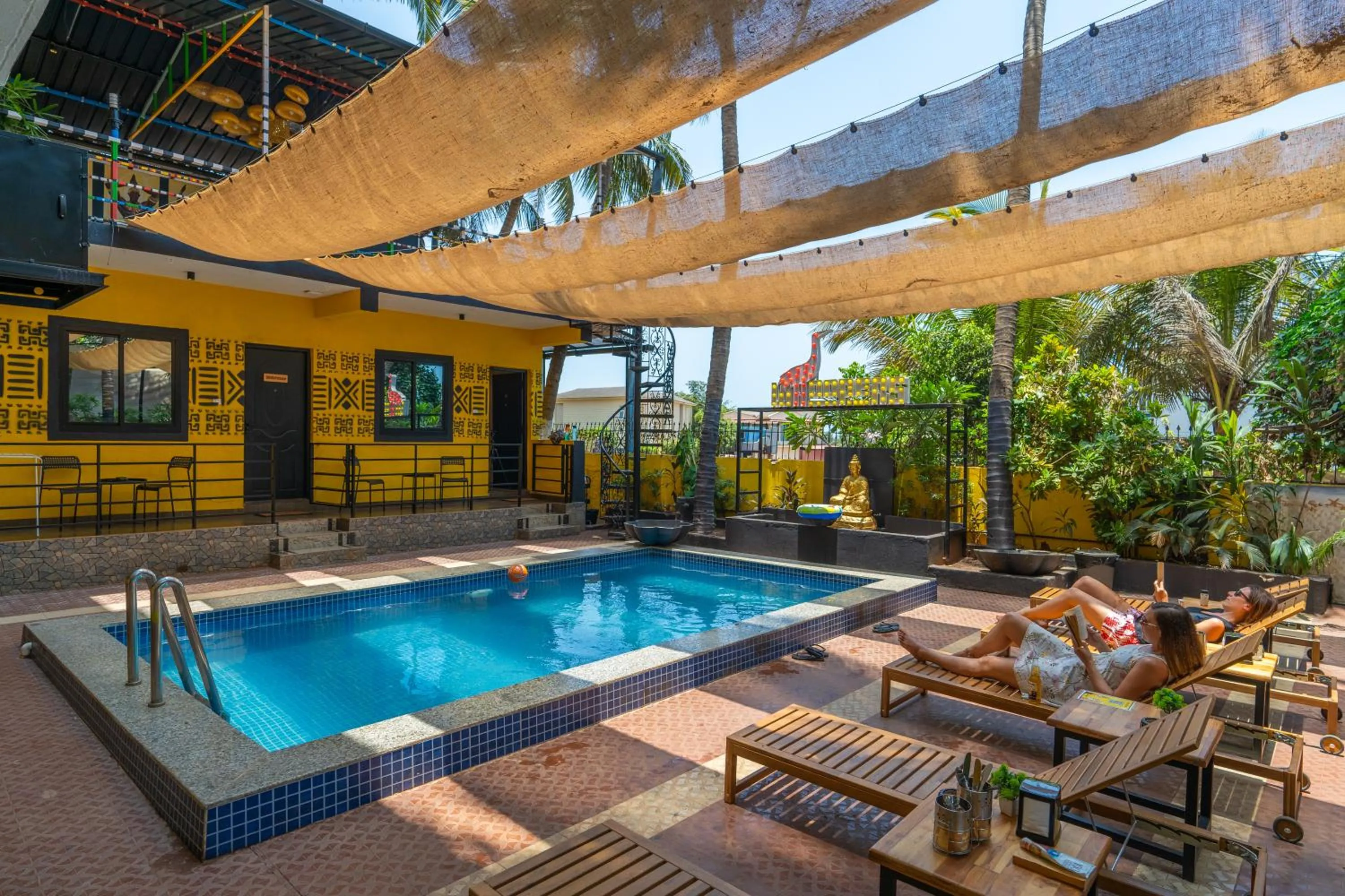 Property building in Whoopers Boutique Hotel Morjim