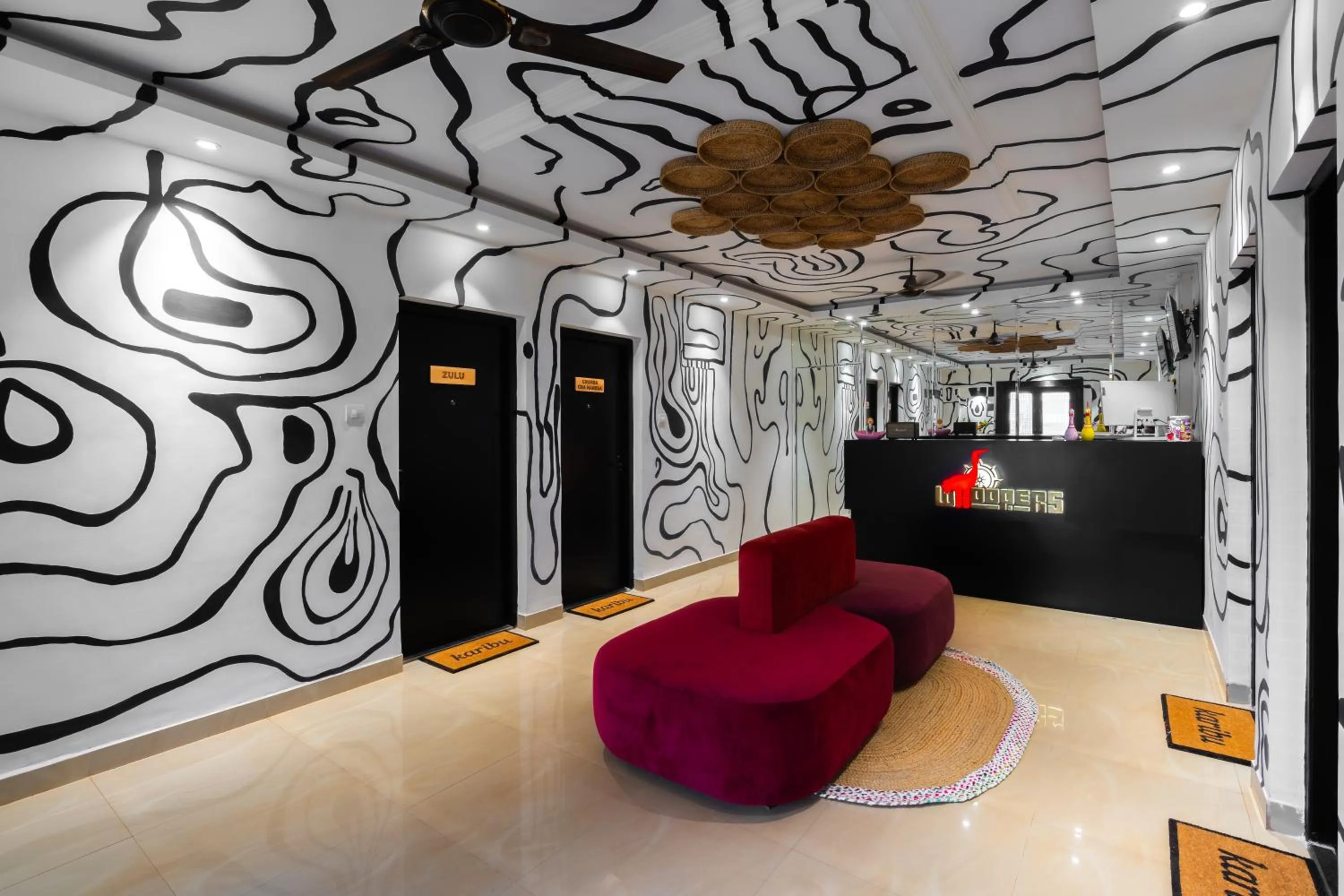 Seating area in Whoopers Boutique Hotel Morjim