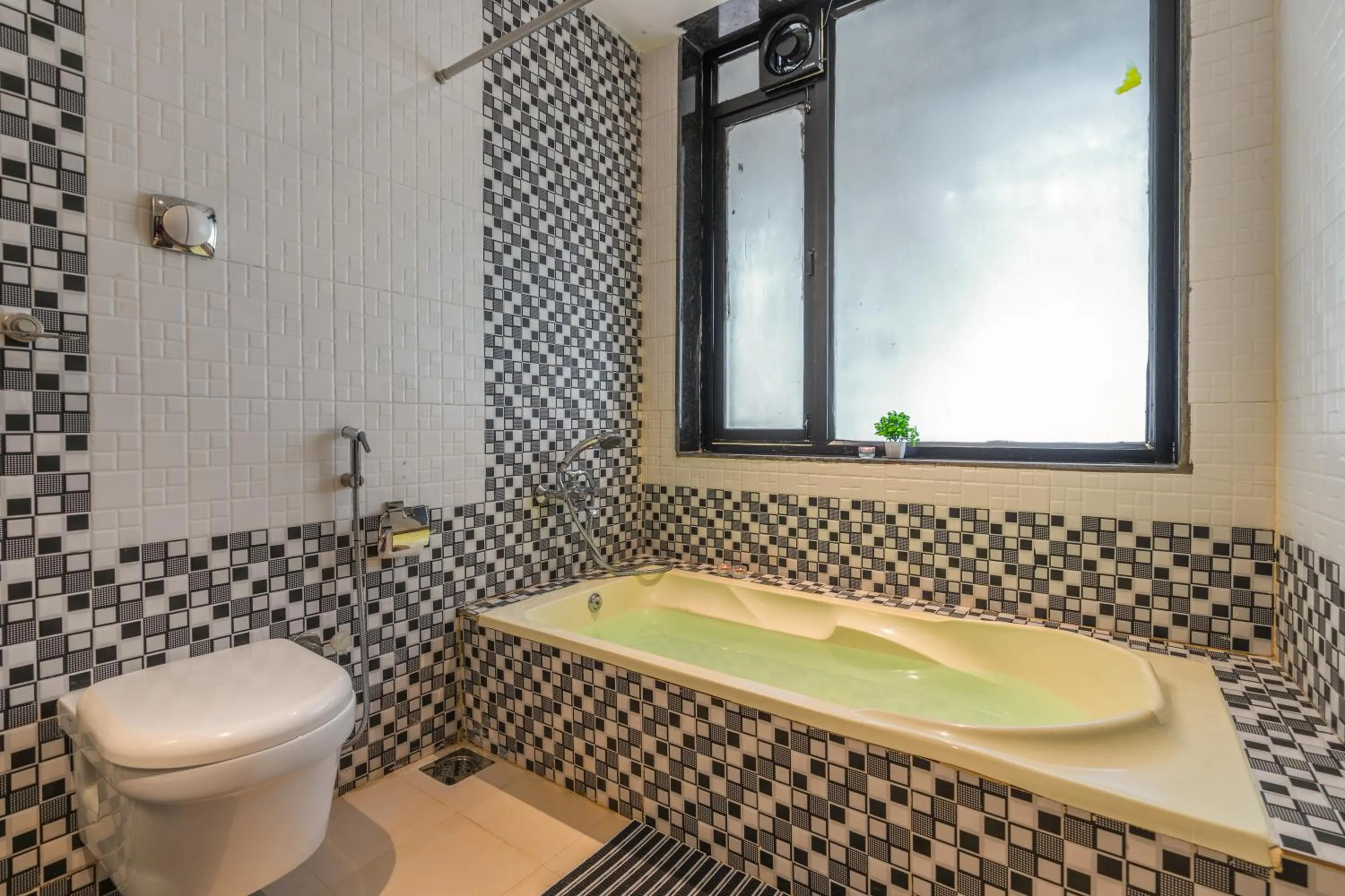 Bathroom in Whoopers Boutique Hotel Morjim