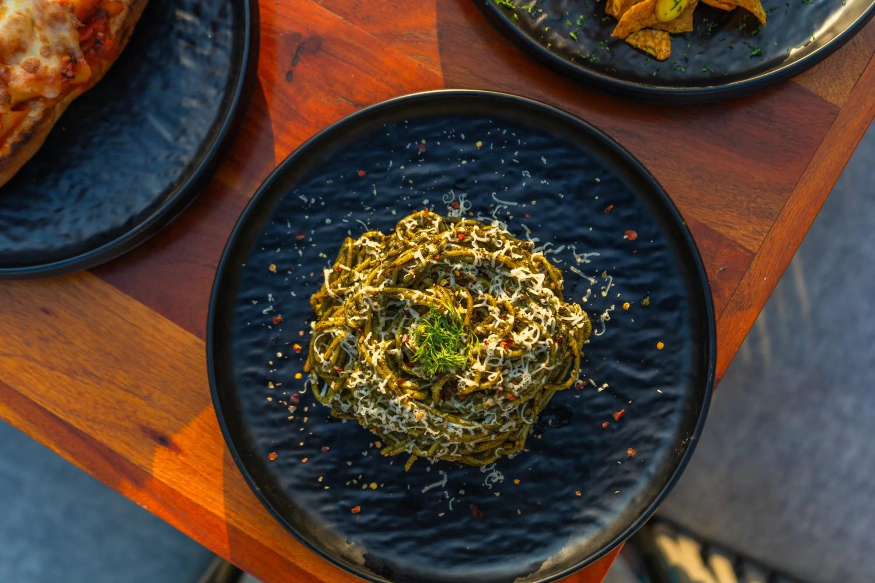 Food and drinks in Whoopers Boutique Hotel Morjim