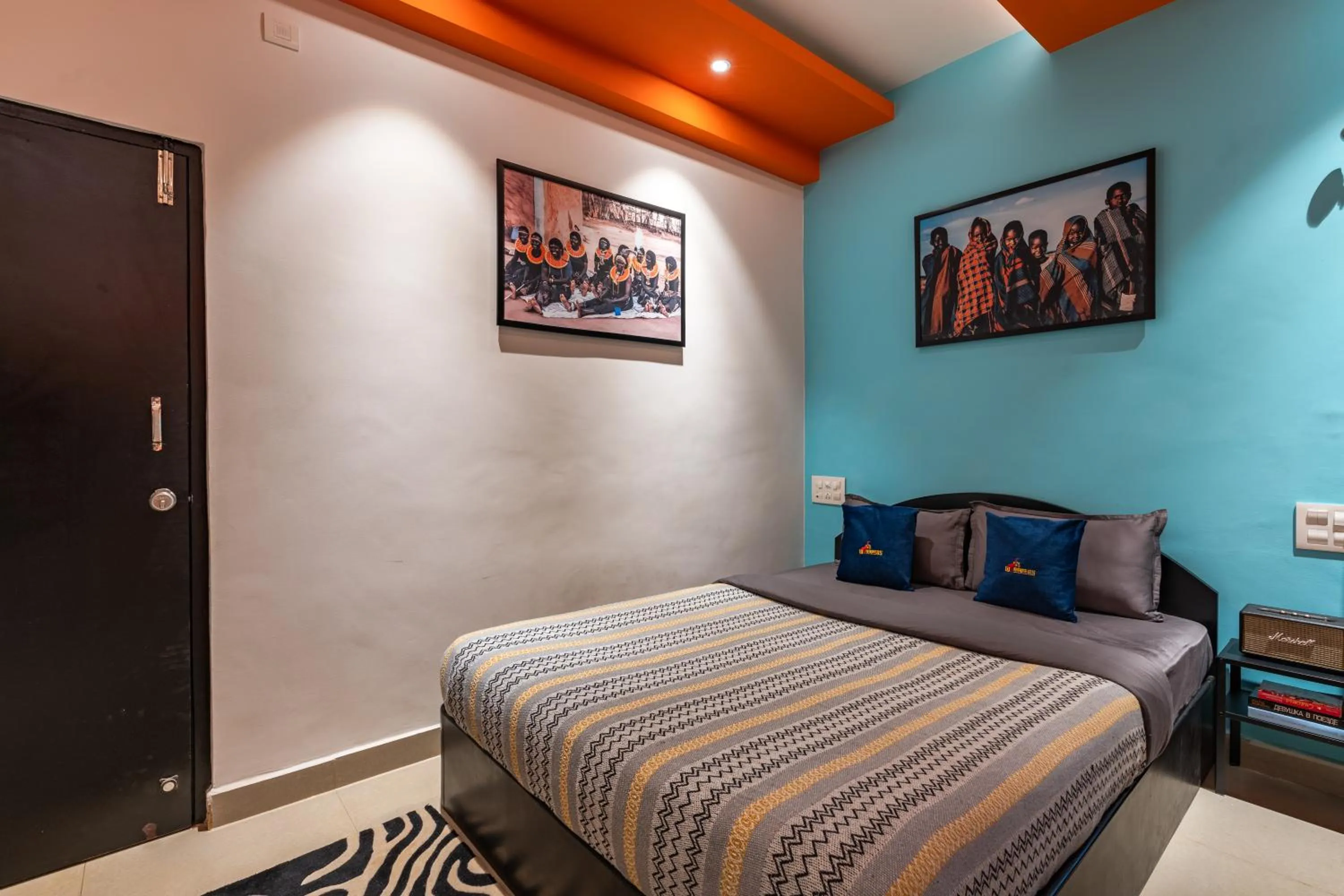 Bed in Whoopers Boutique Hotel Morjim