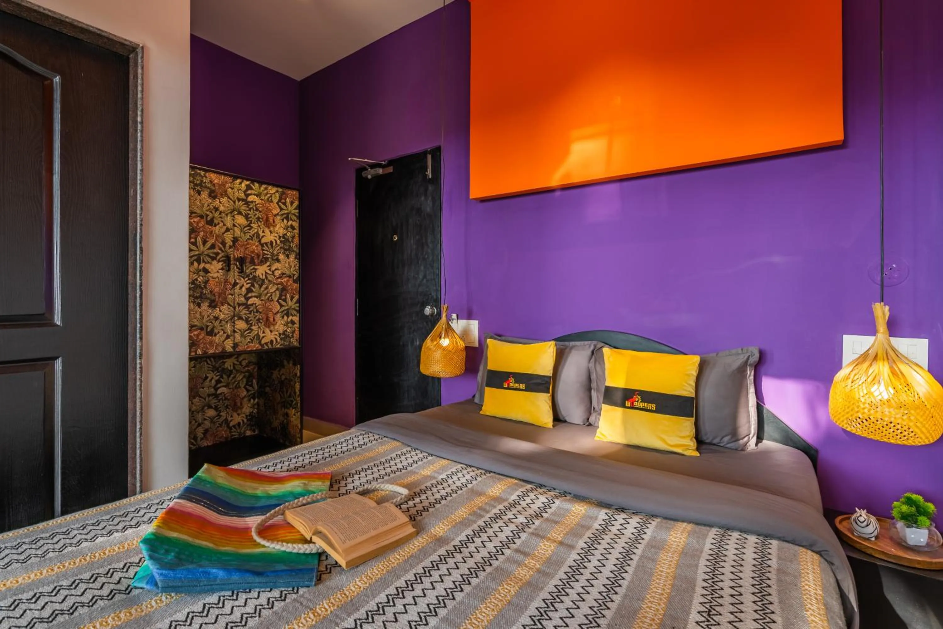 Bed in Whoopers Boutique Hotel Morjim