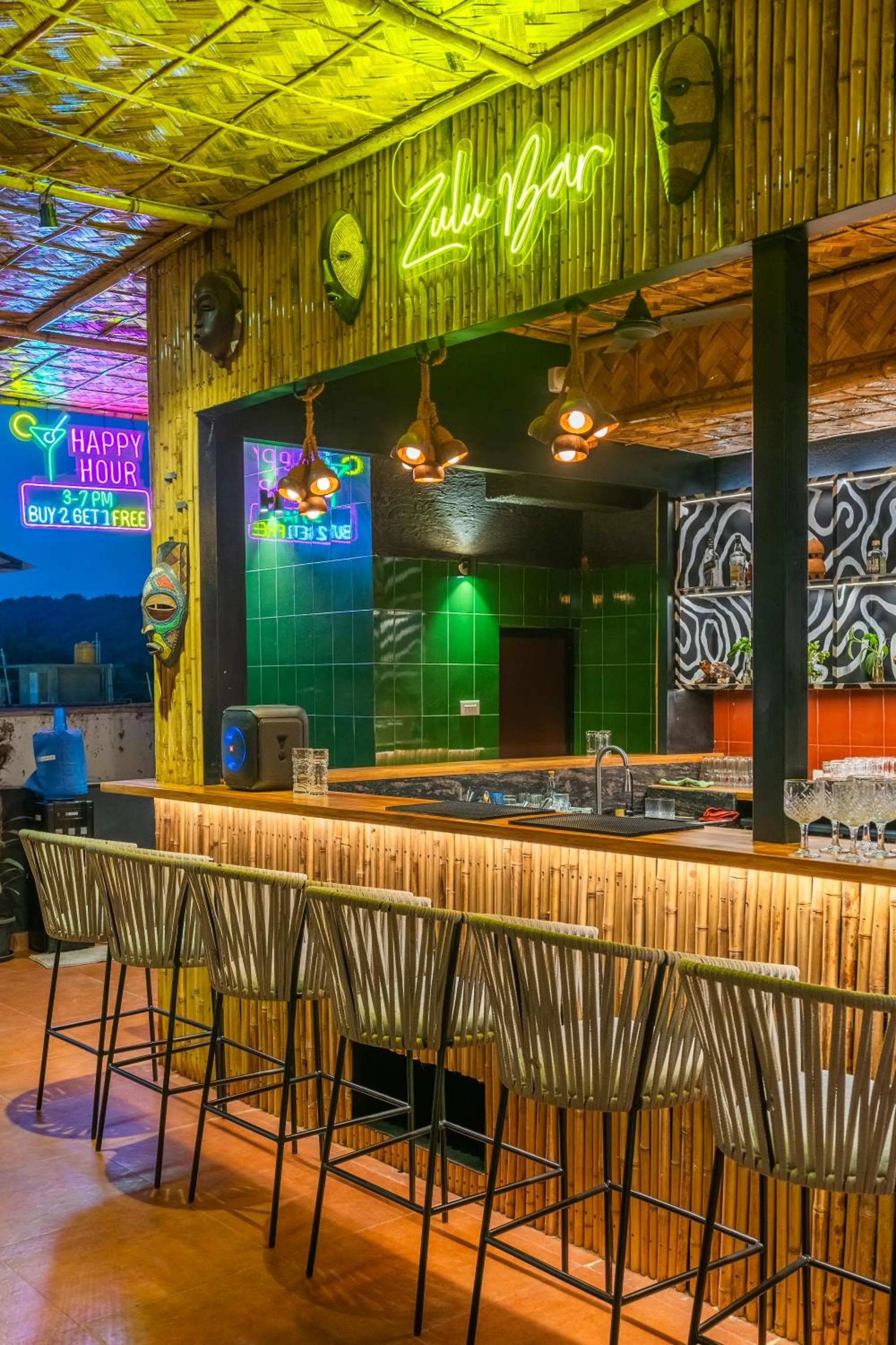 Lounge or bar in Whoopers Boutique Hotel Morjim