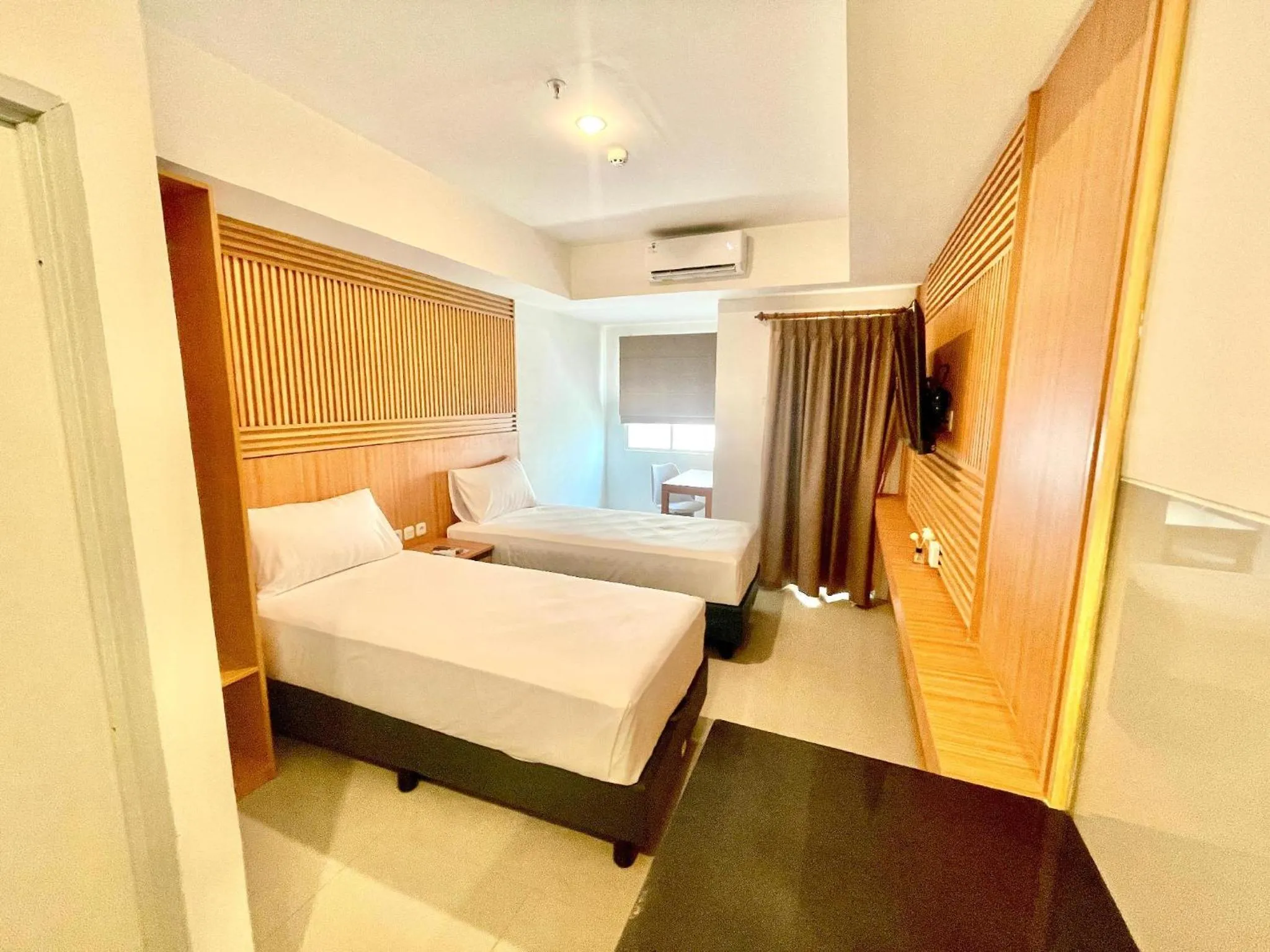 TV and multimedia, Bed in Nemuru Hotel Ciputat