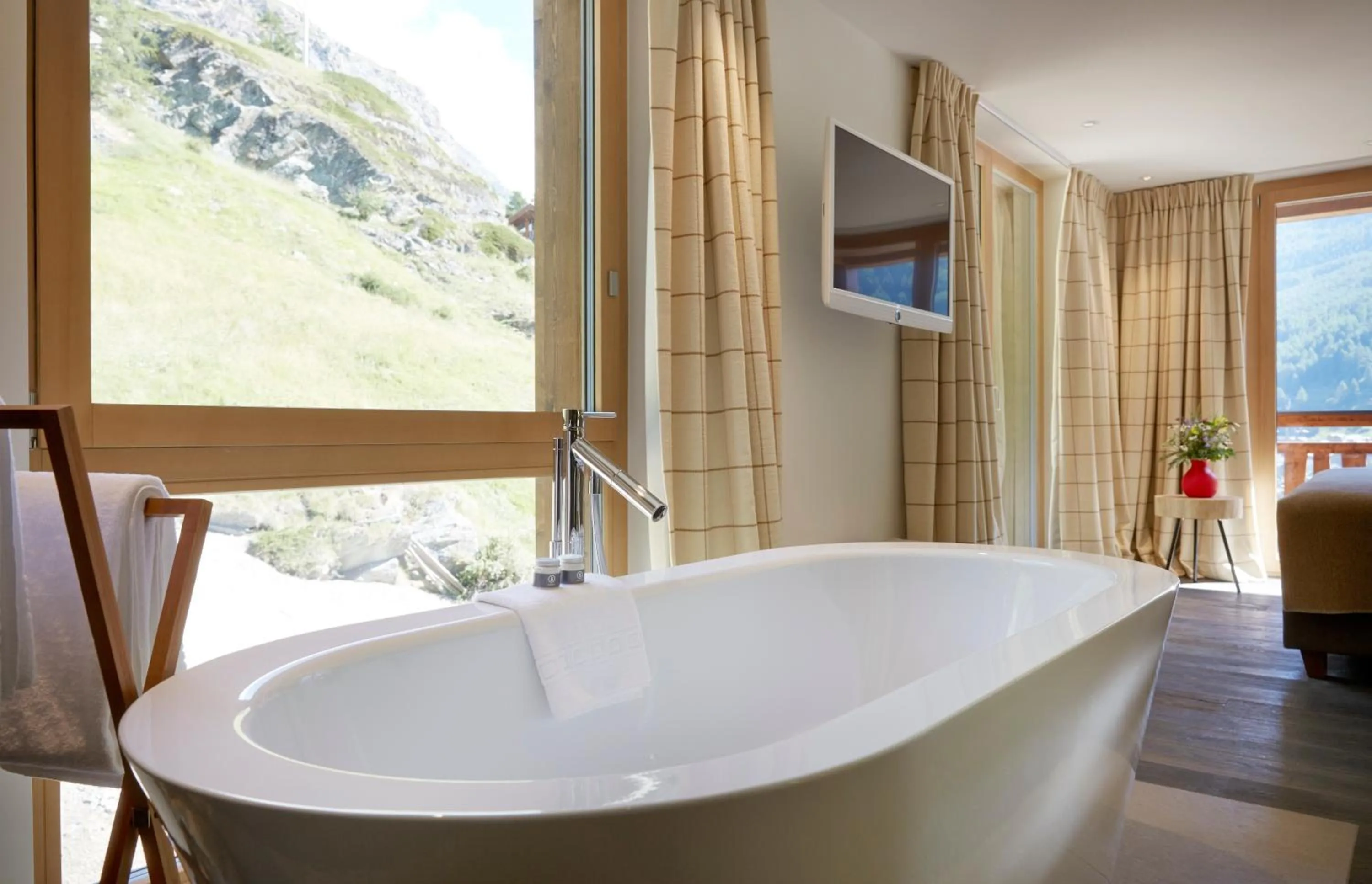 Photo of the whole room in La Vue Luxury Living Apartments