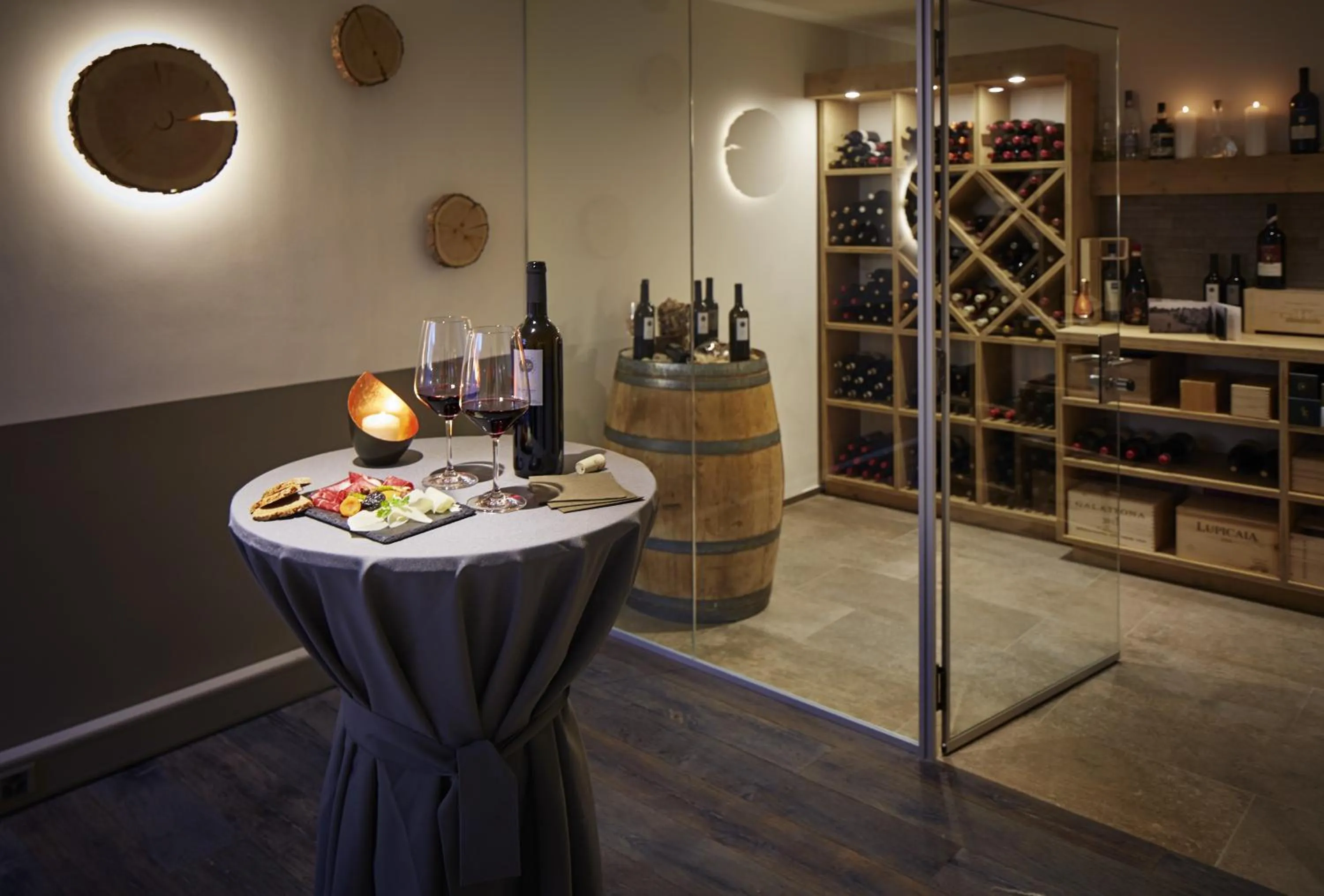 Business facilities in La Vue Luxury Living Apartments