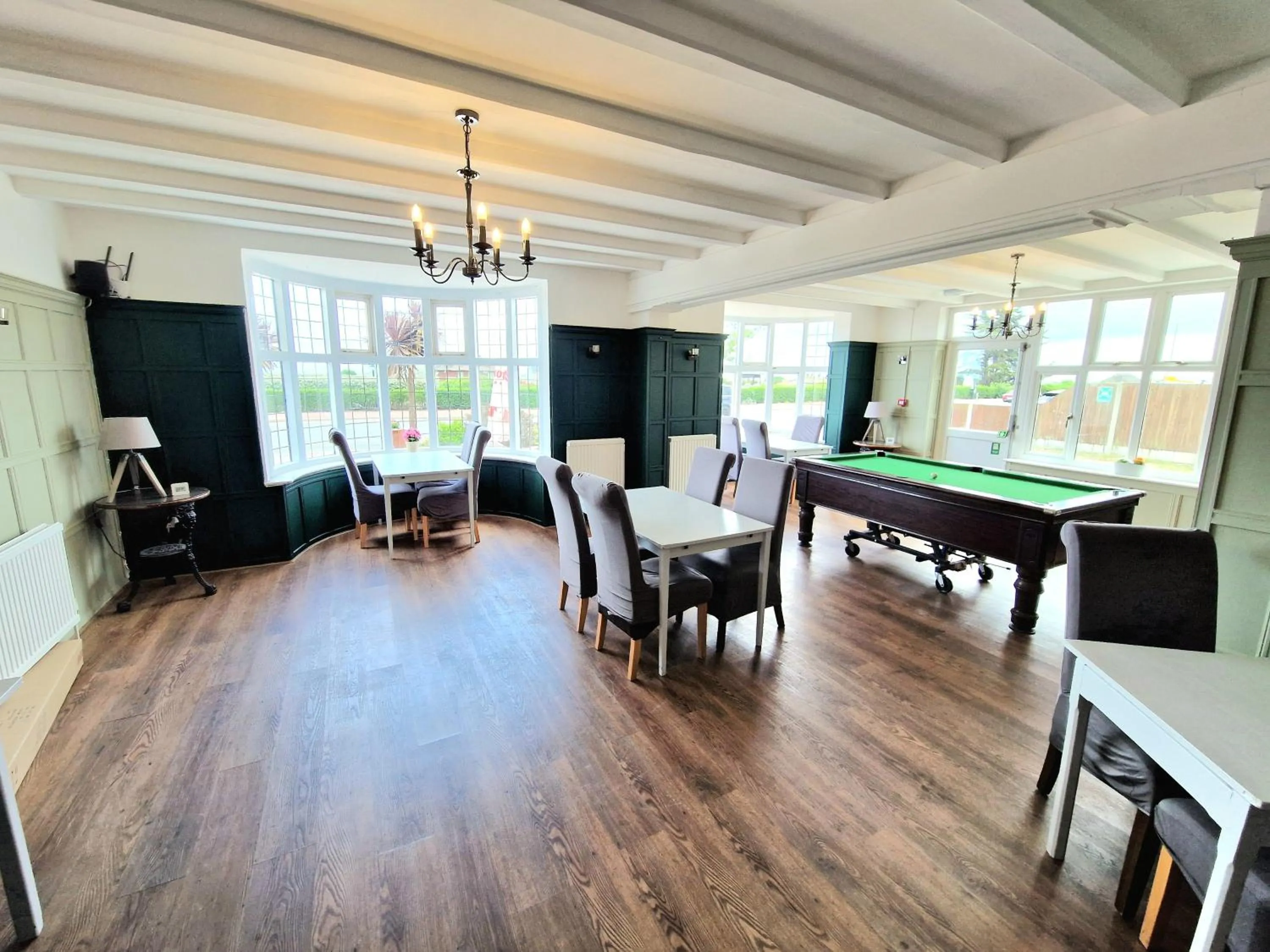 Billiard in The Kensington