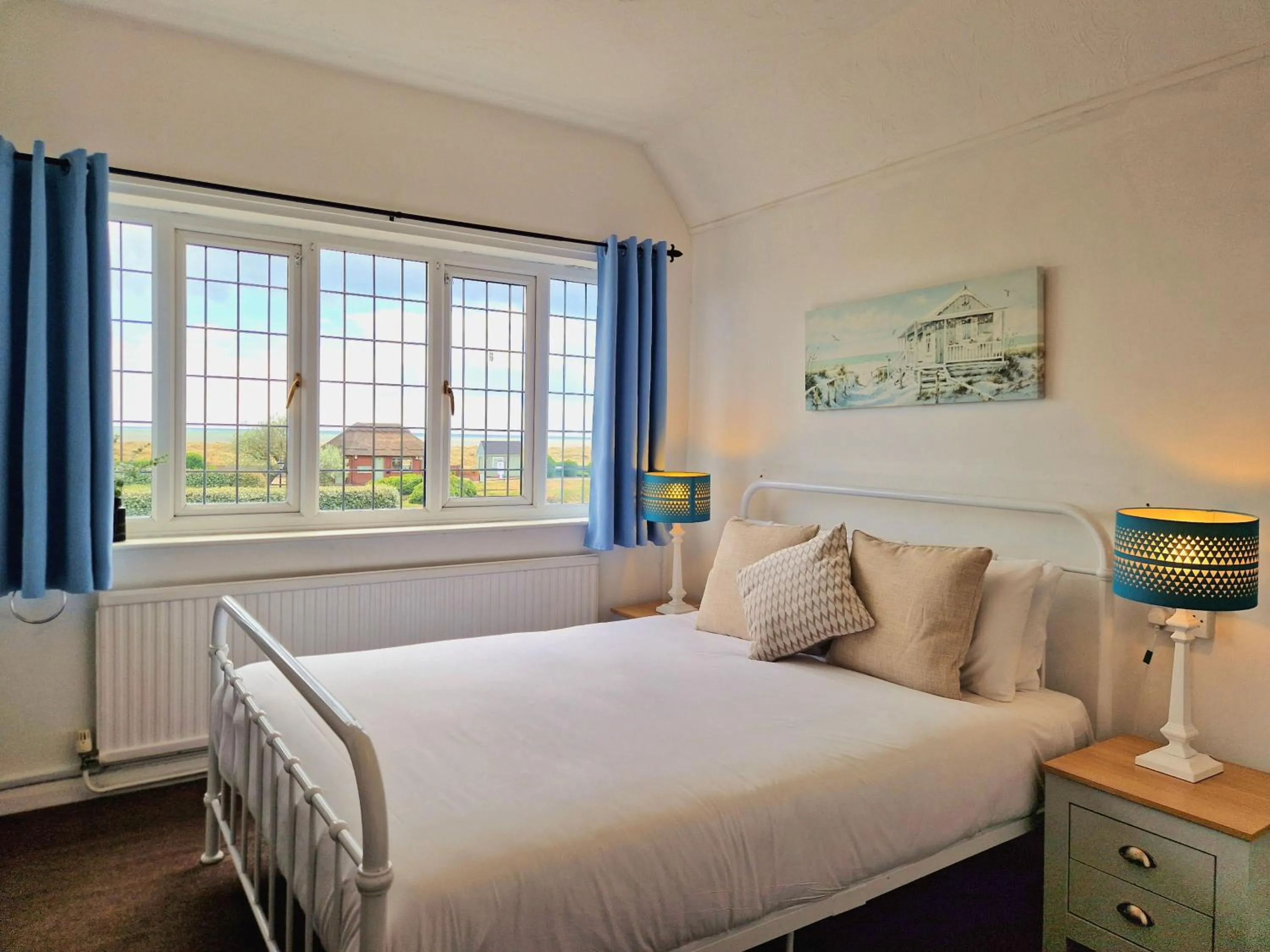 Sea view, Bed in The Kensington