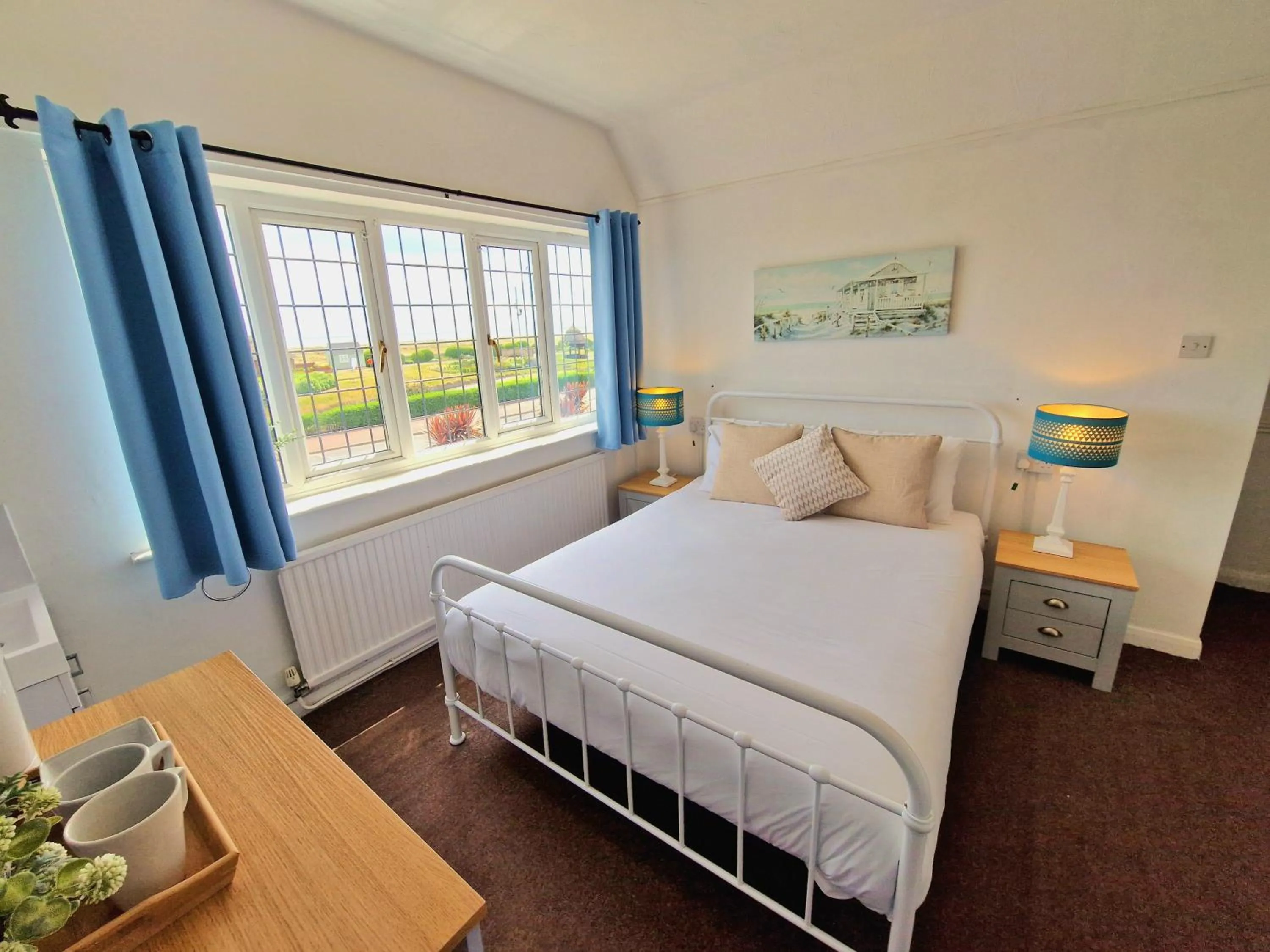 Photo of the whole room, Bed in The Kensington