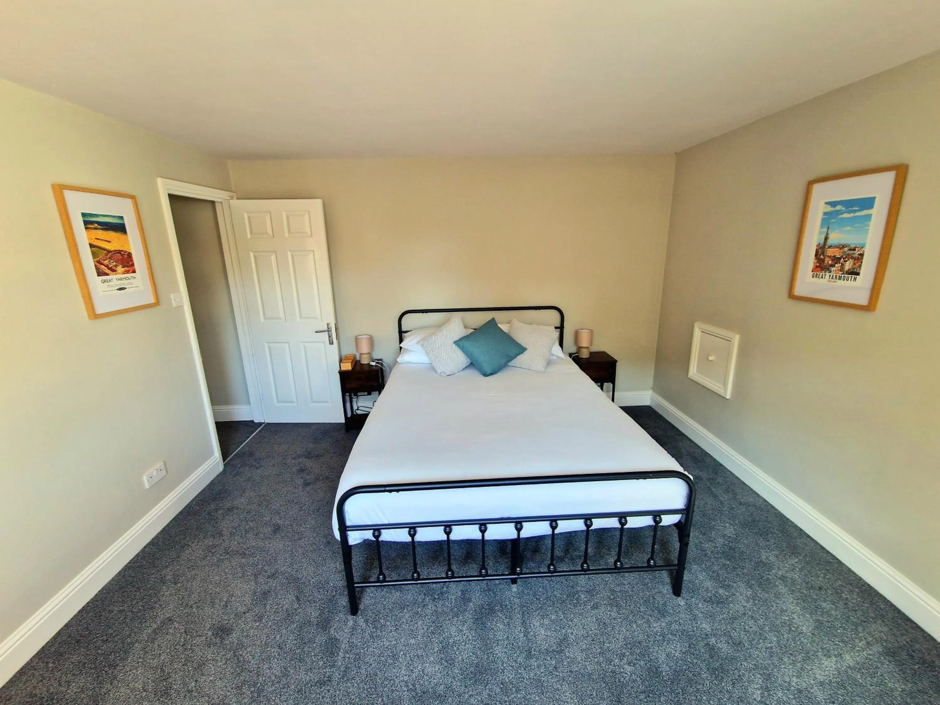 Bed in The Kensington