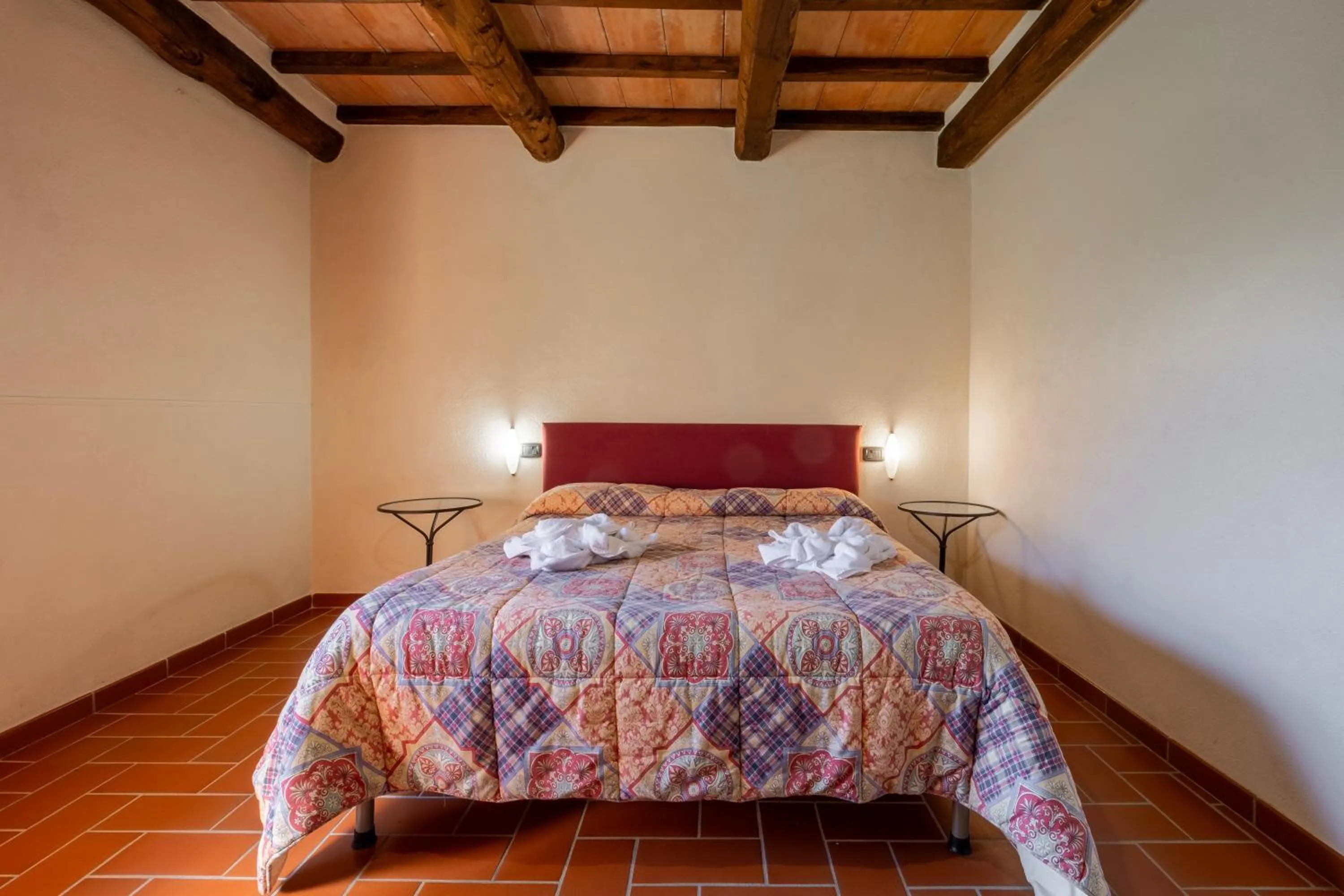 Apartment with Shower in Pianperugino
