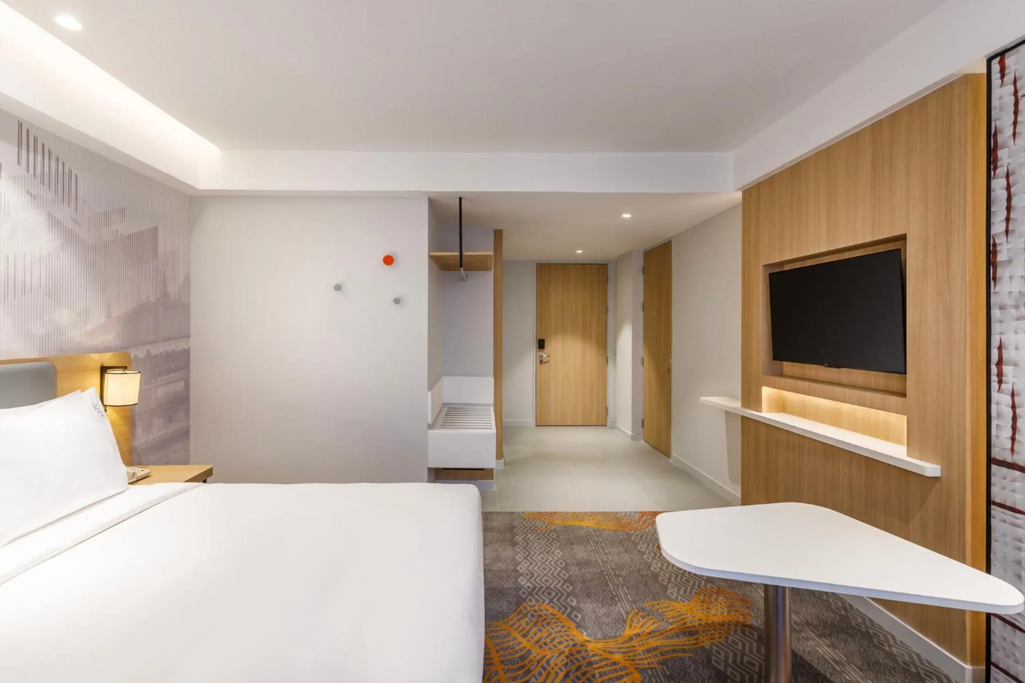 Photo of the whole room, Bed in Holiday Inn Express Kathmandu Naxal by IHG