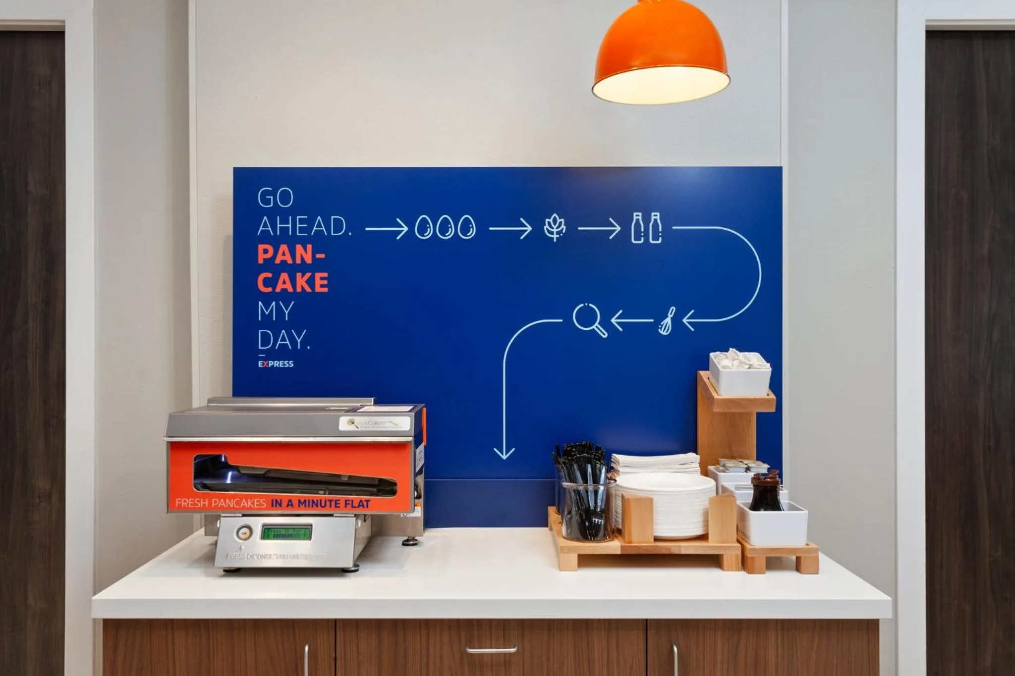 Breakfast in Holiday Inn Express & Suites Reedsburg - Dells Area by IHG