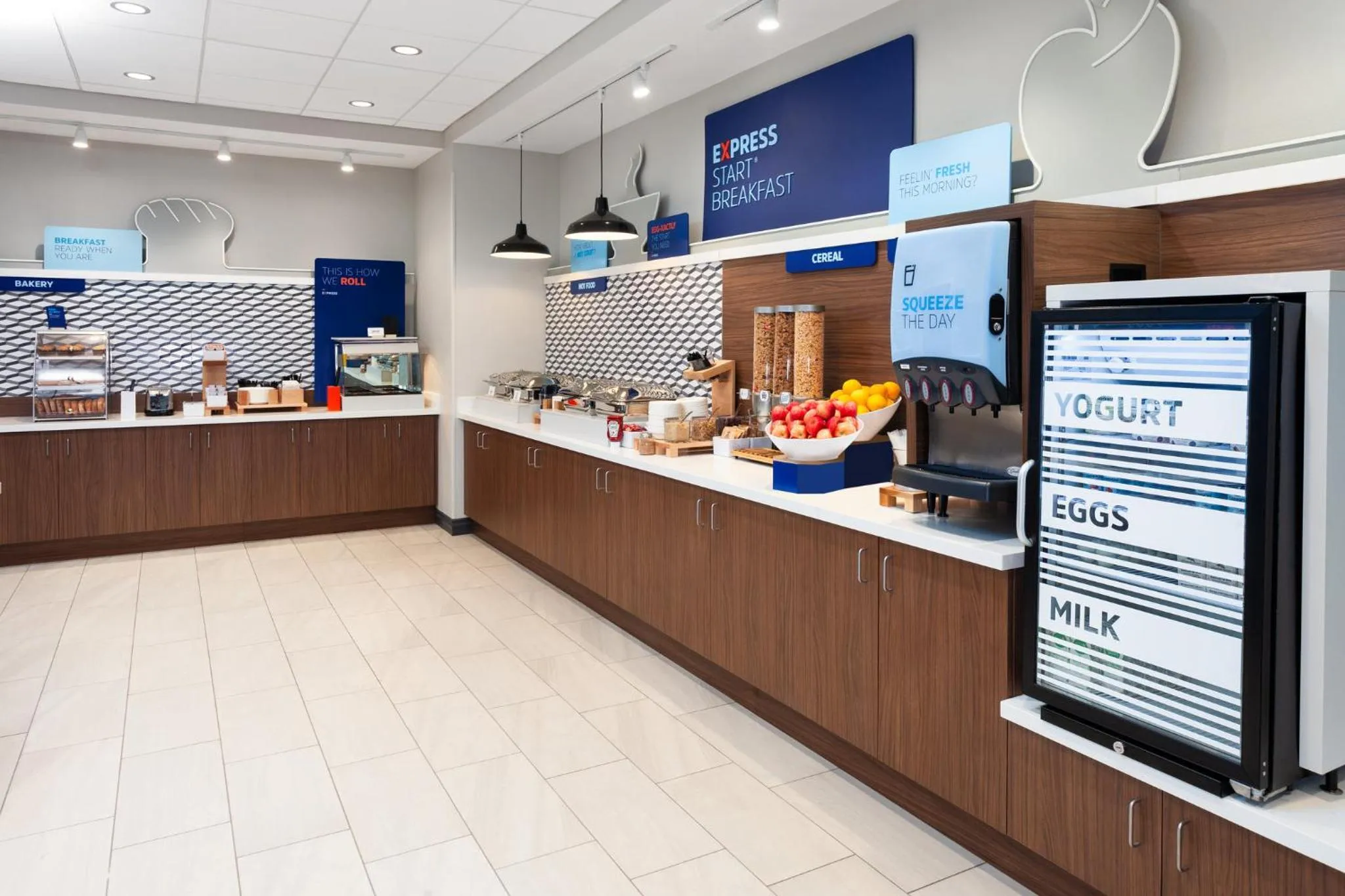 Breakfast in Holiday Inn Express & Suites Reedsburg - Dells Area by IHG