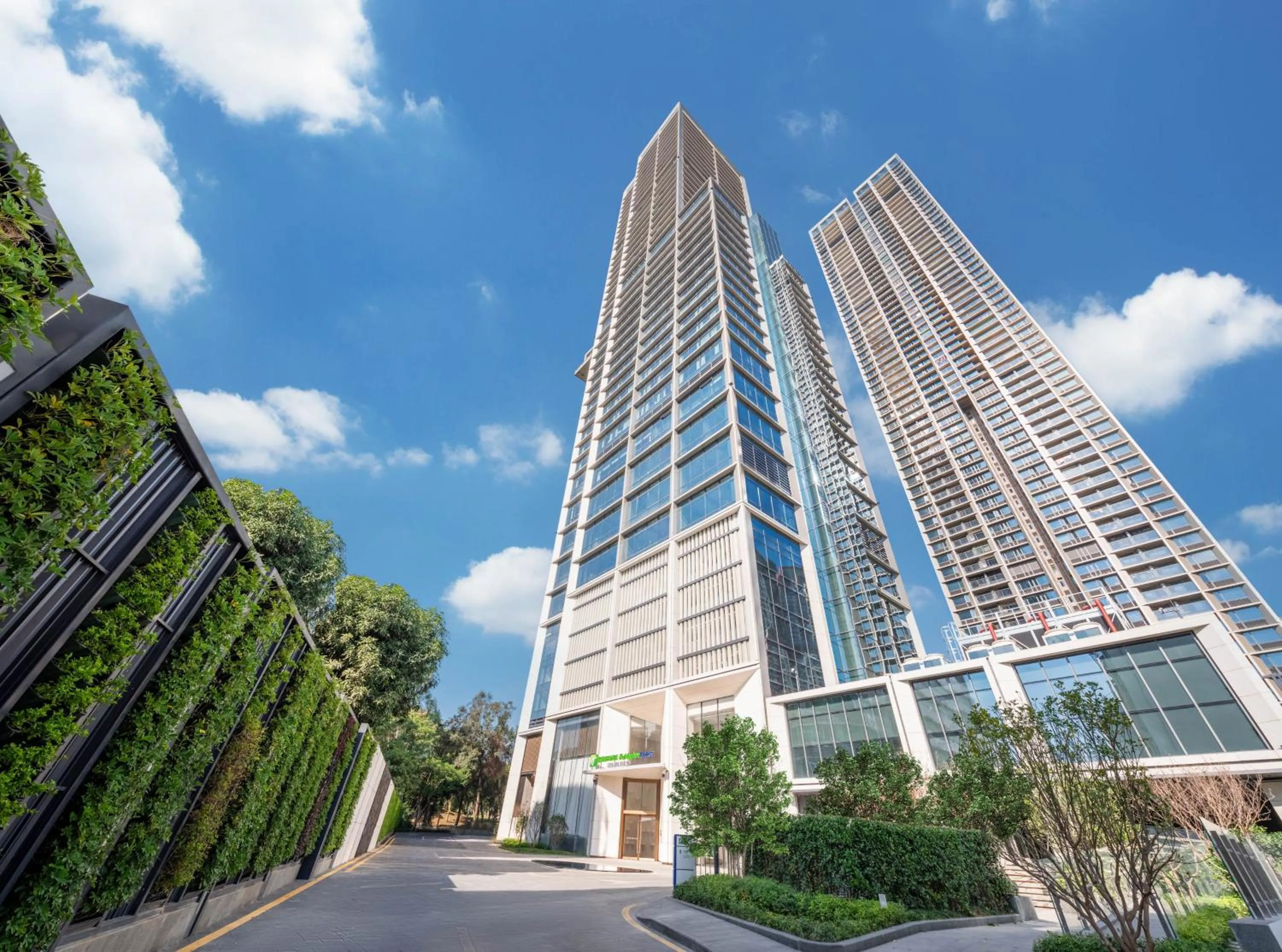 Property building in Holiday Inn Express Shenzhen Futian Center by IHG