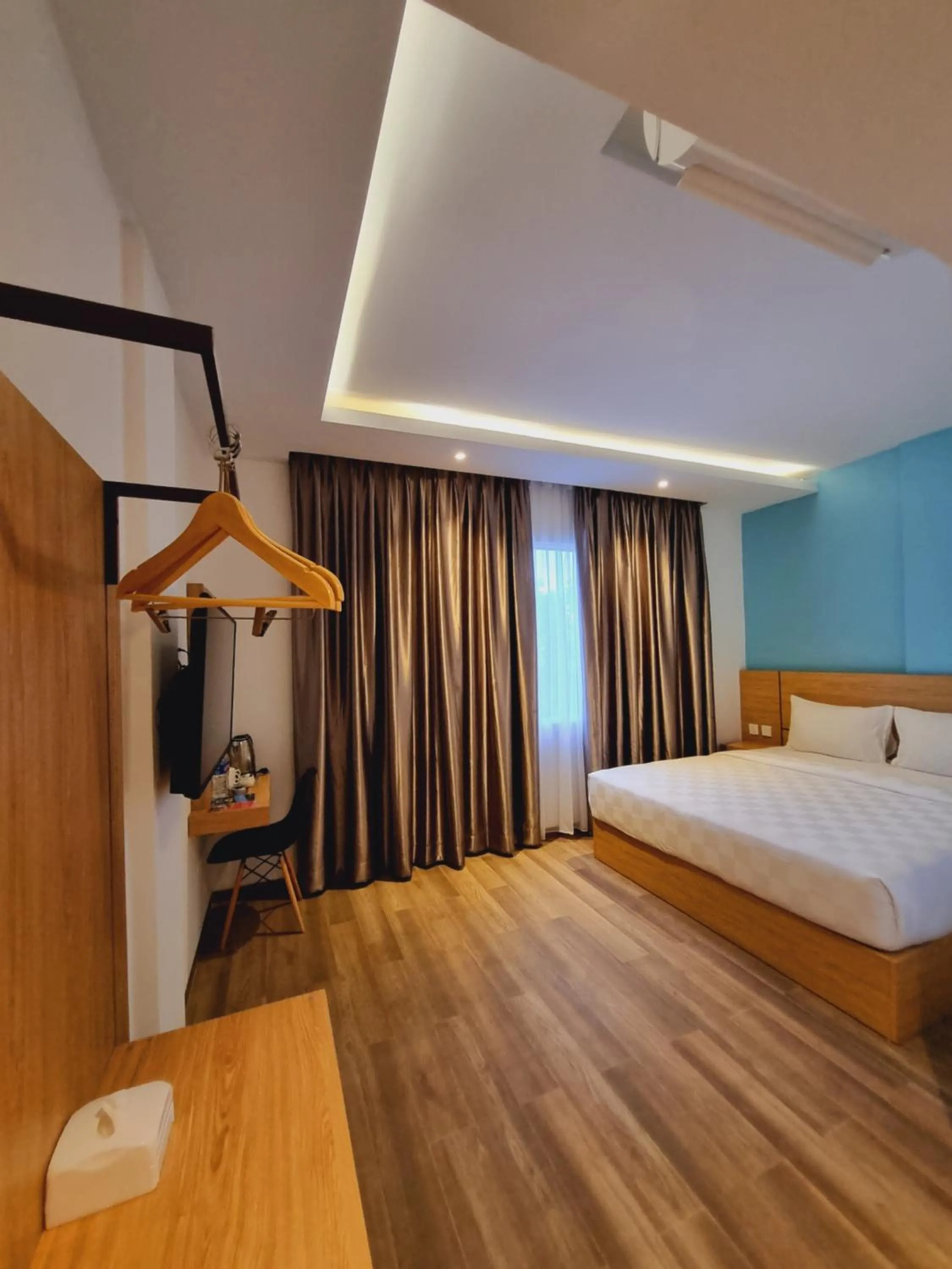 Bedroom, Bed in Vivotel Hotel