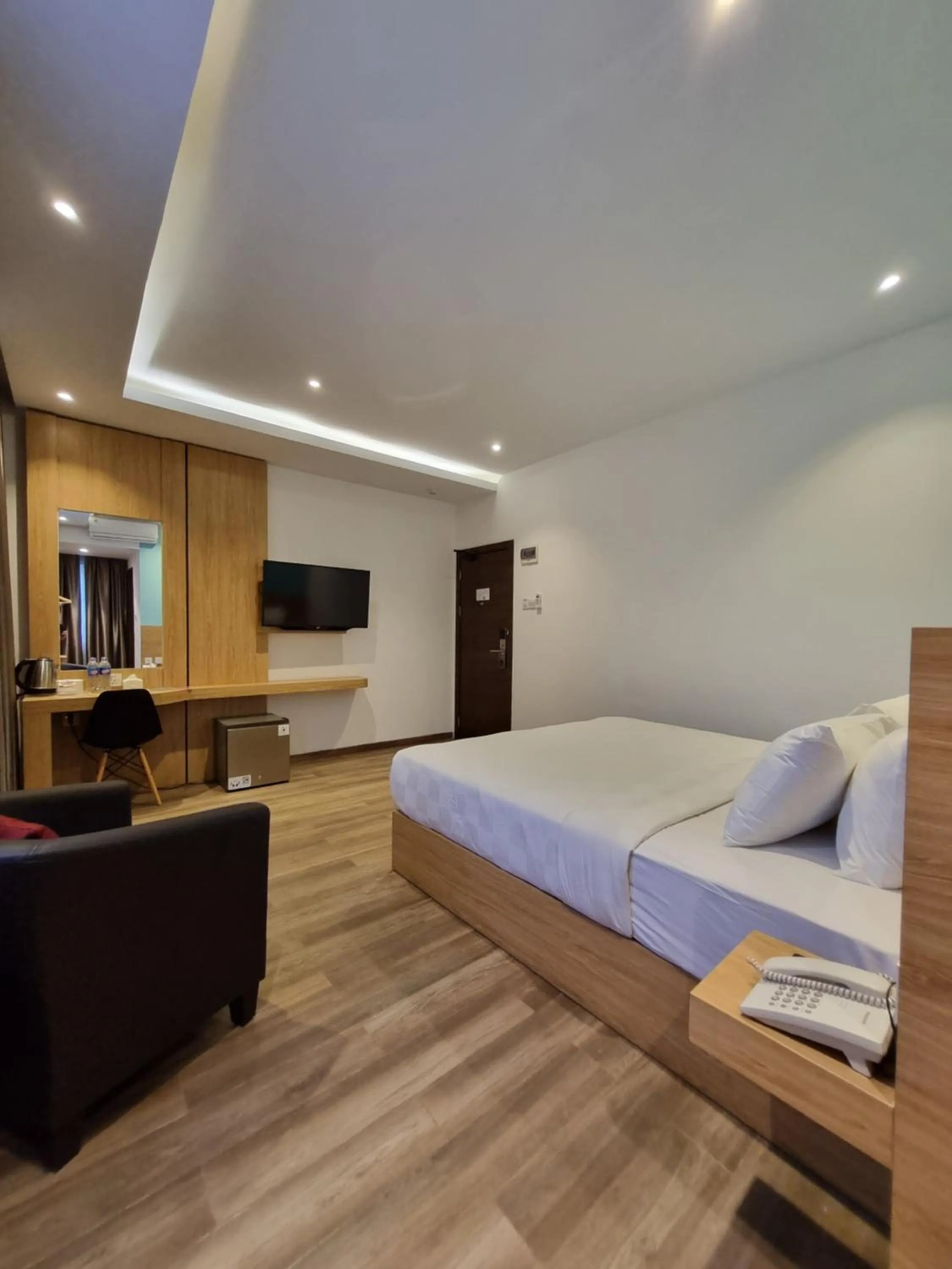 Bedroom, Bed in Vivotel Hotel