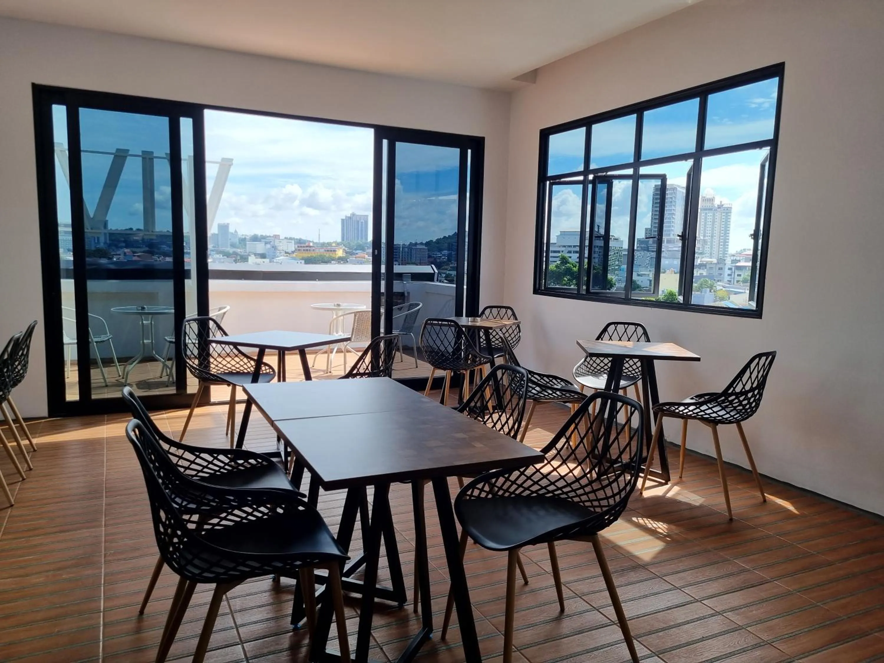 Restaurant/places to eat in Vivotel Hotel