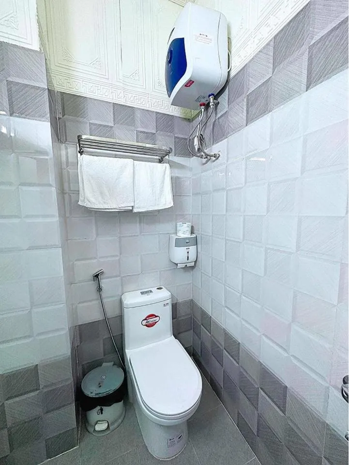Toilet in NA NI