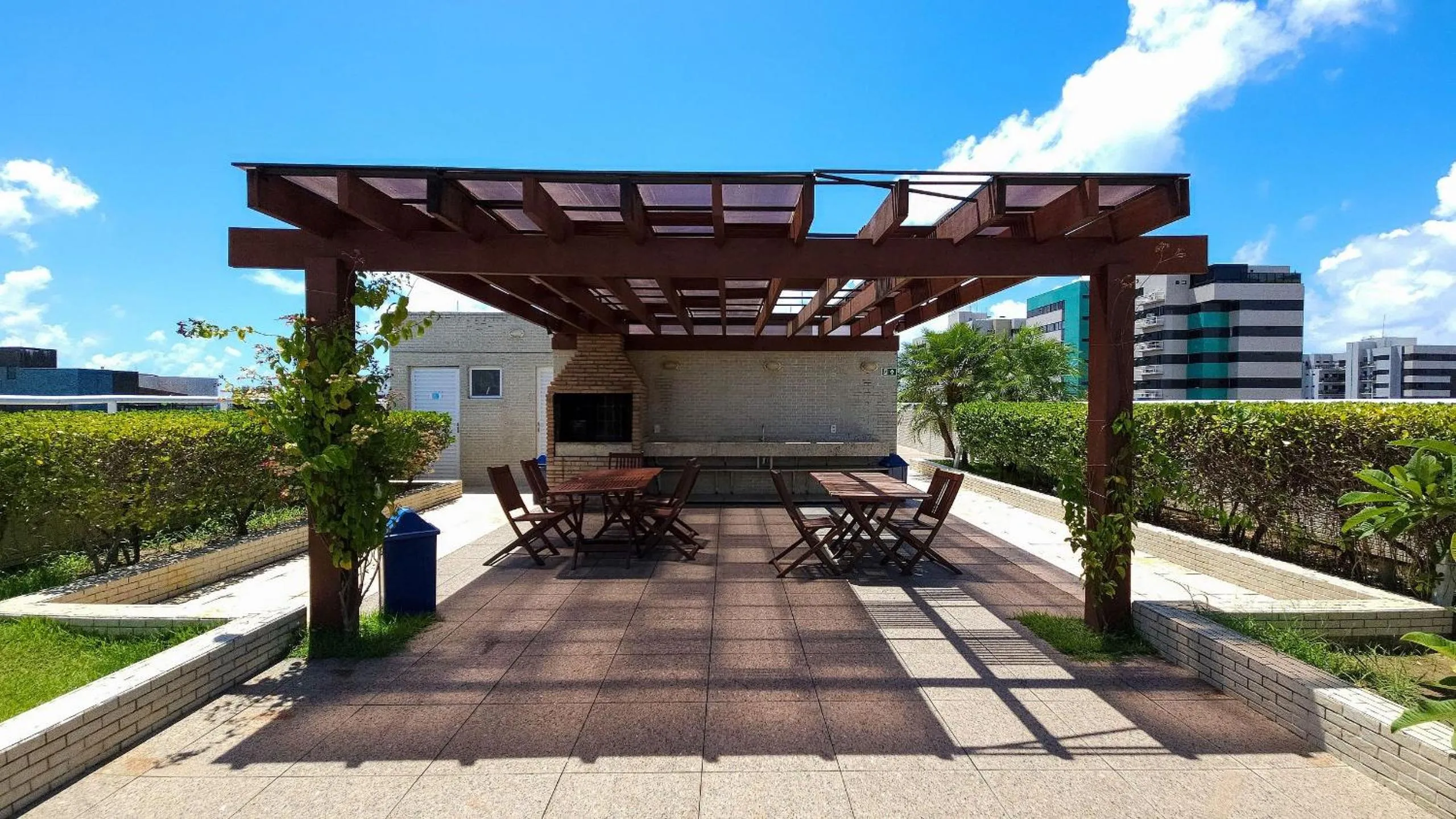 BBQ facilities in Condomínio de Luxo a Beira Mar!