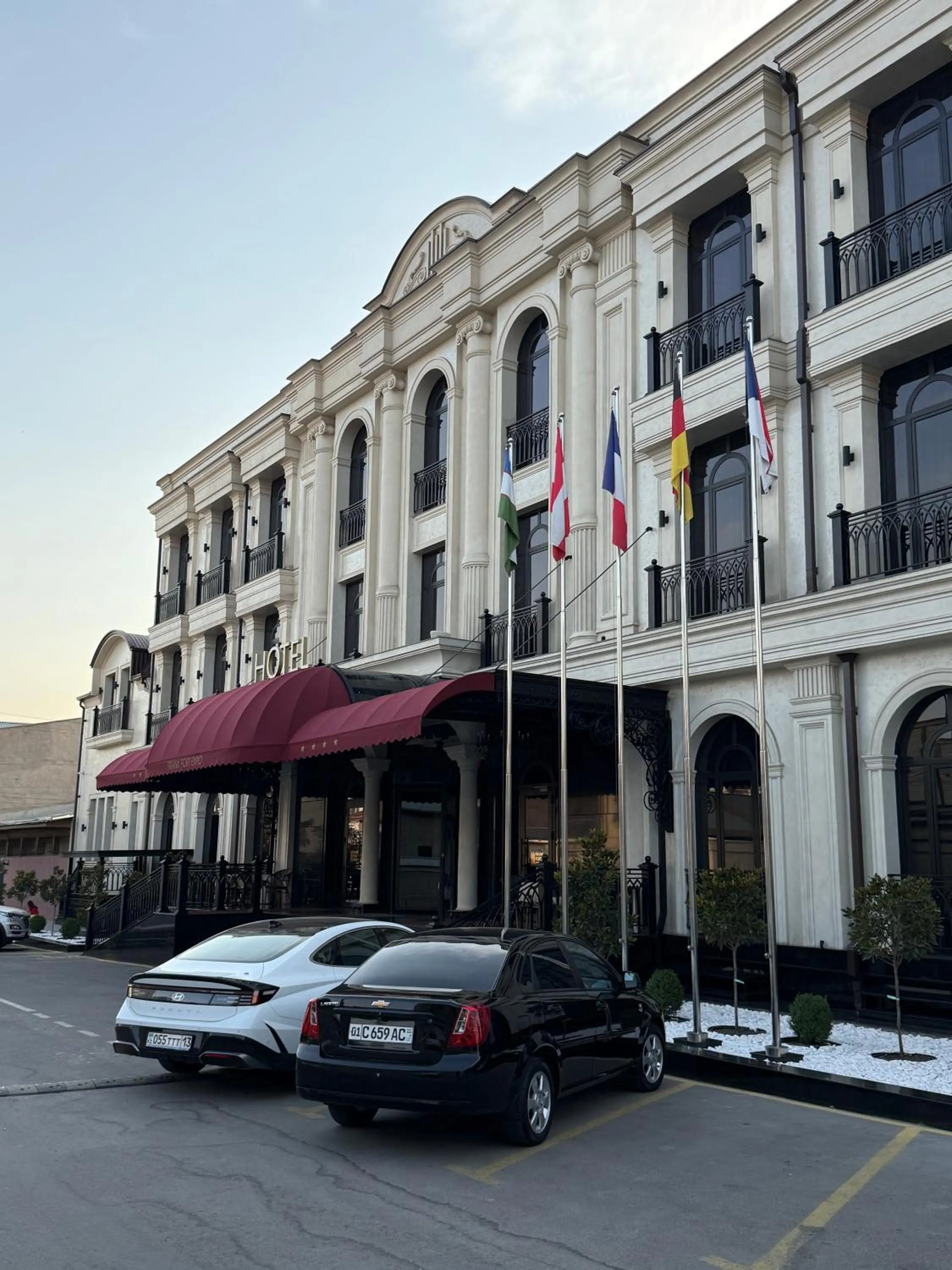 Property building in FRANKFORT Expo Hotel