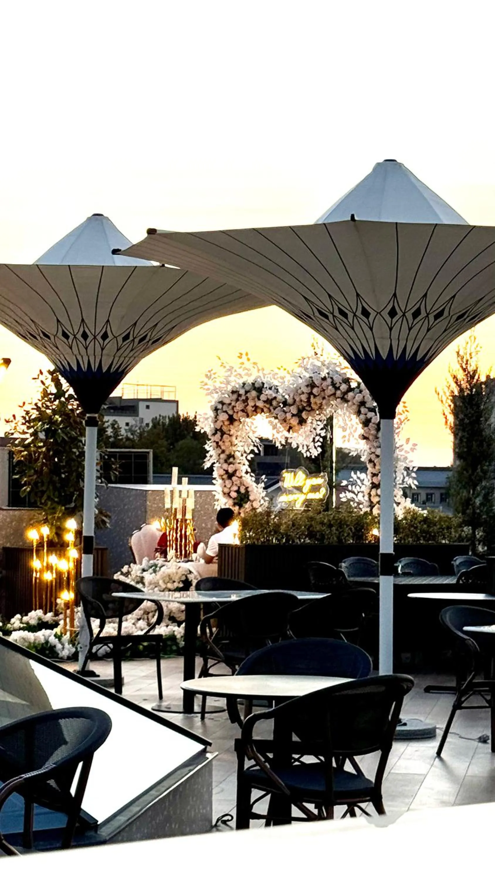 Restaurant/places to eat in FRANKFORT Expo Hotel