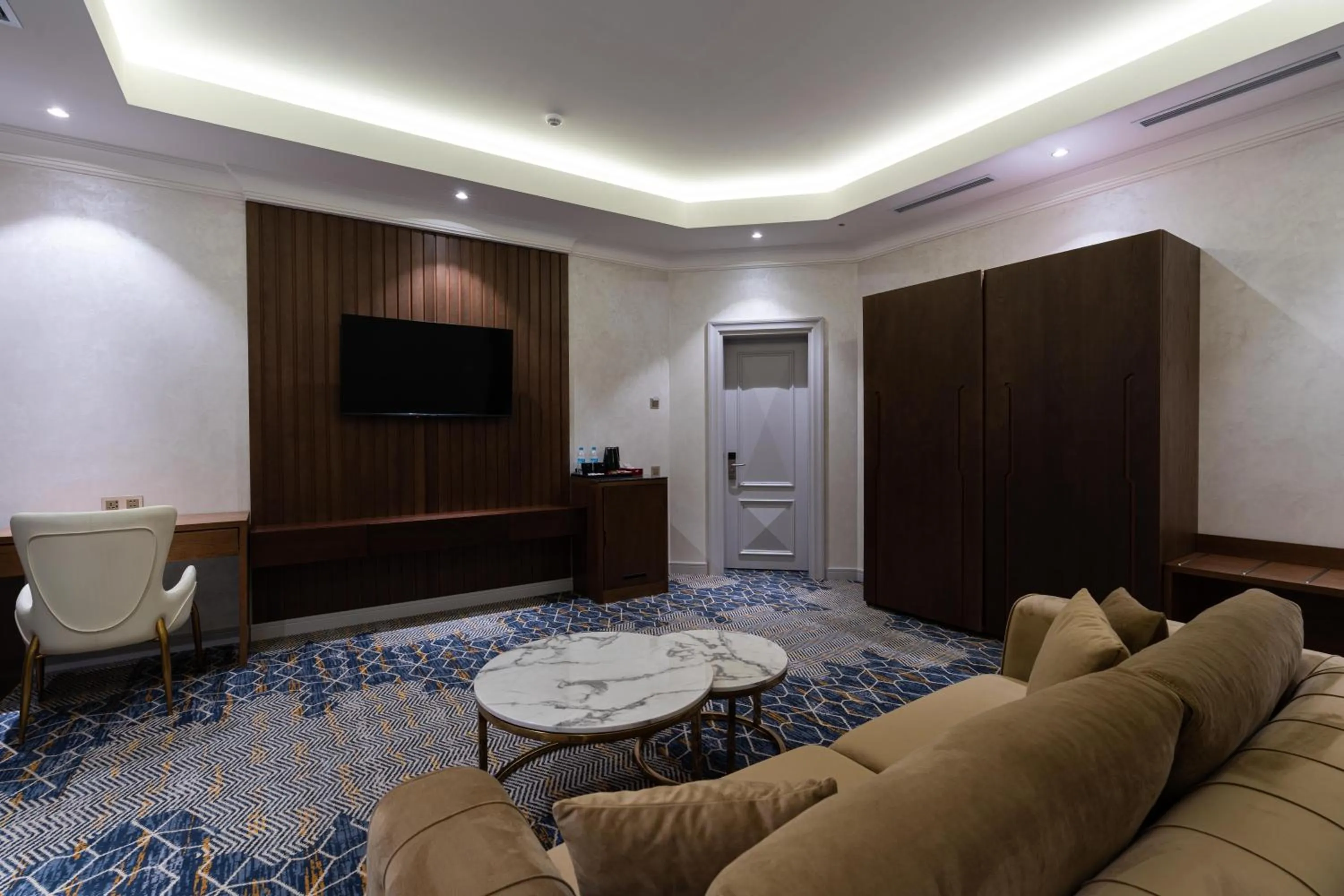 TV and multimedia in FRANKFORT Expo Hotel