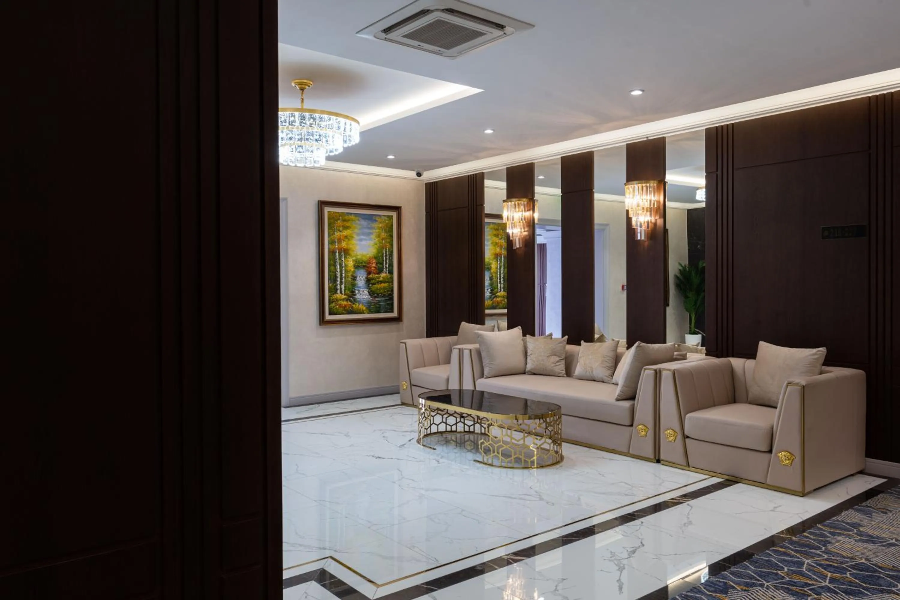 Seating area in FRANKFORT Expo Hotel