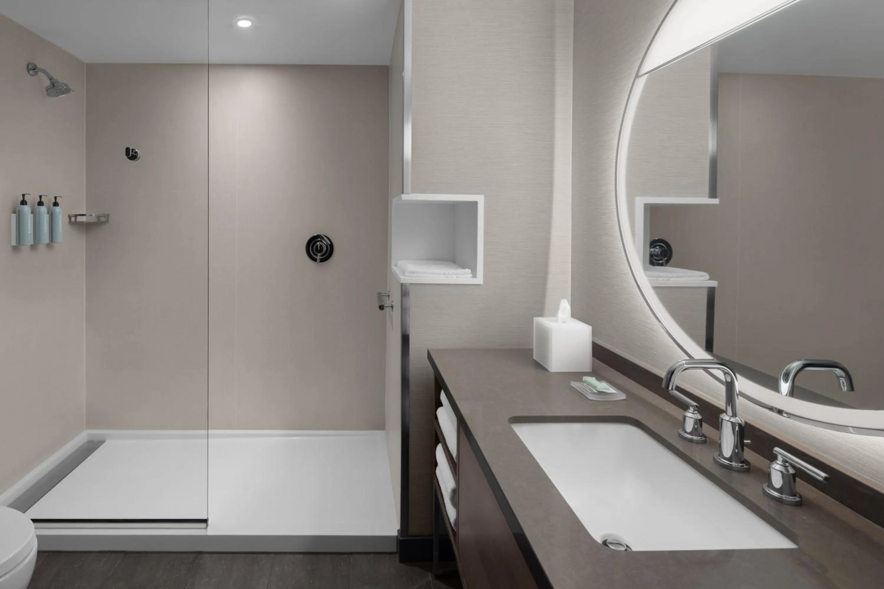 Bathroom in Courtyard by Marriott Orem University Place