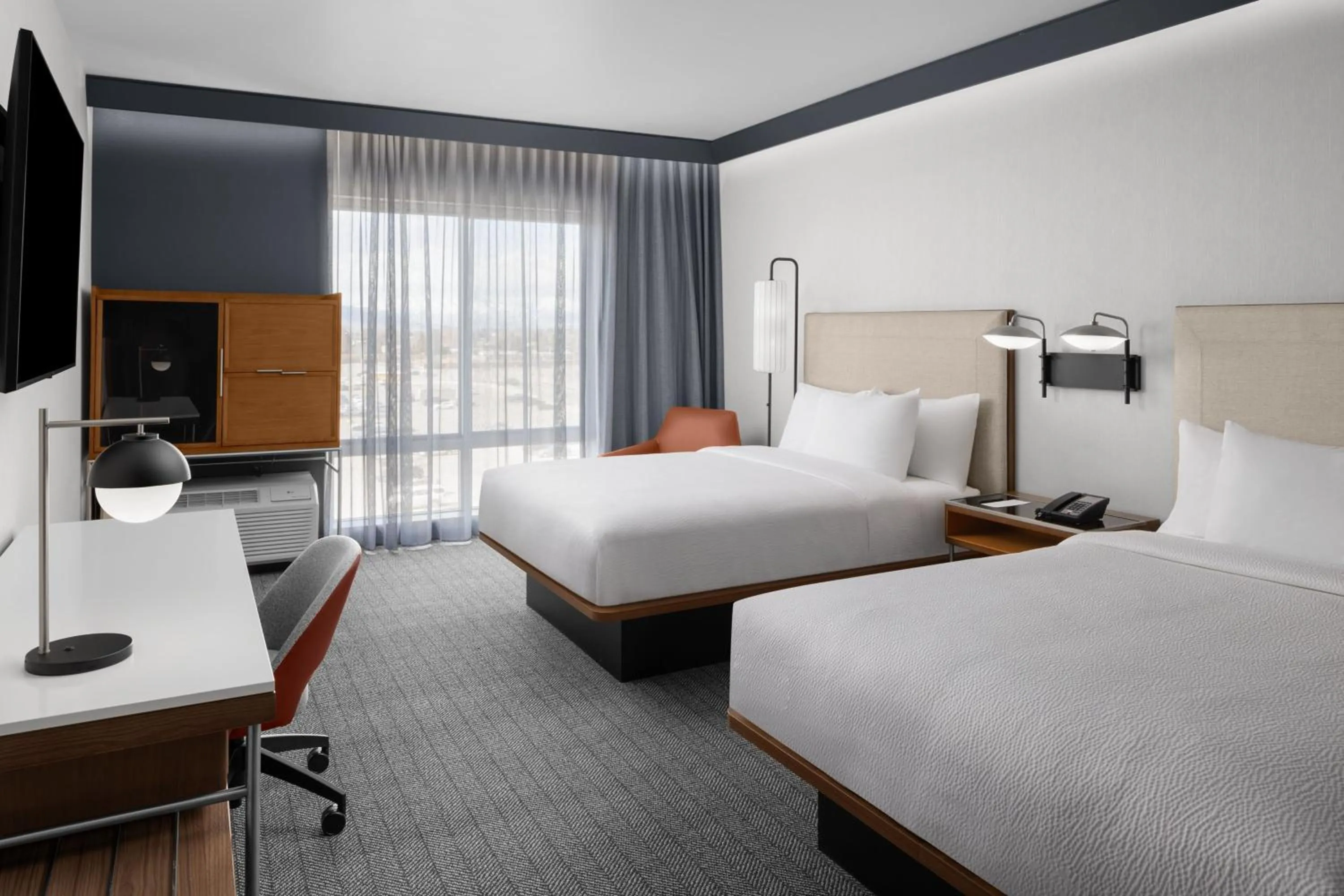 Photo of the whole room, Bed in Courtyard by Marriott Orem University Place