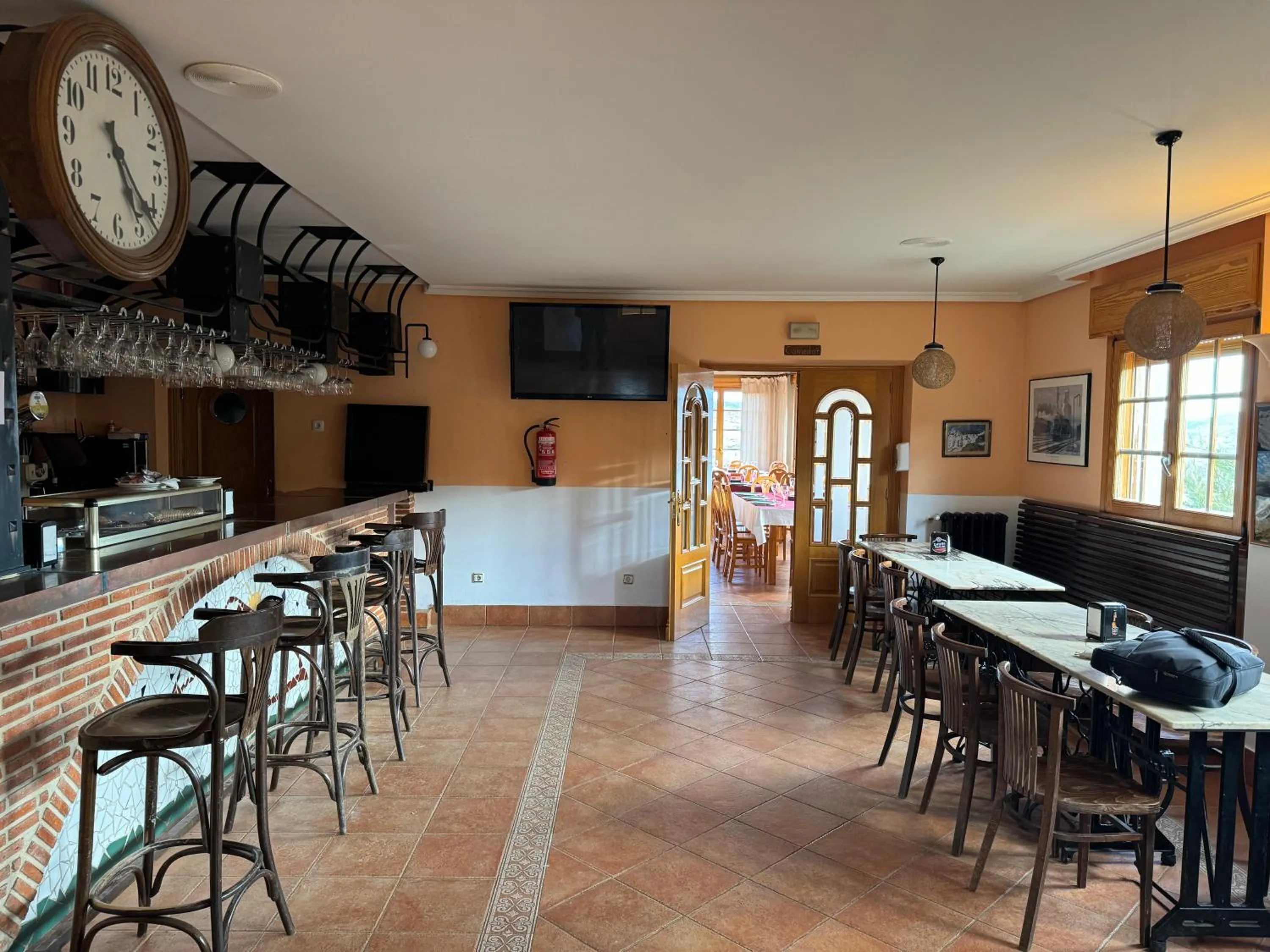 Lounge or bar in Hotel Pico Espiguete