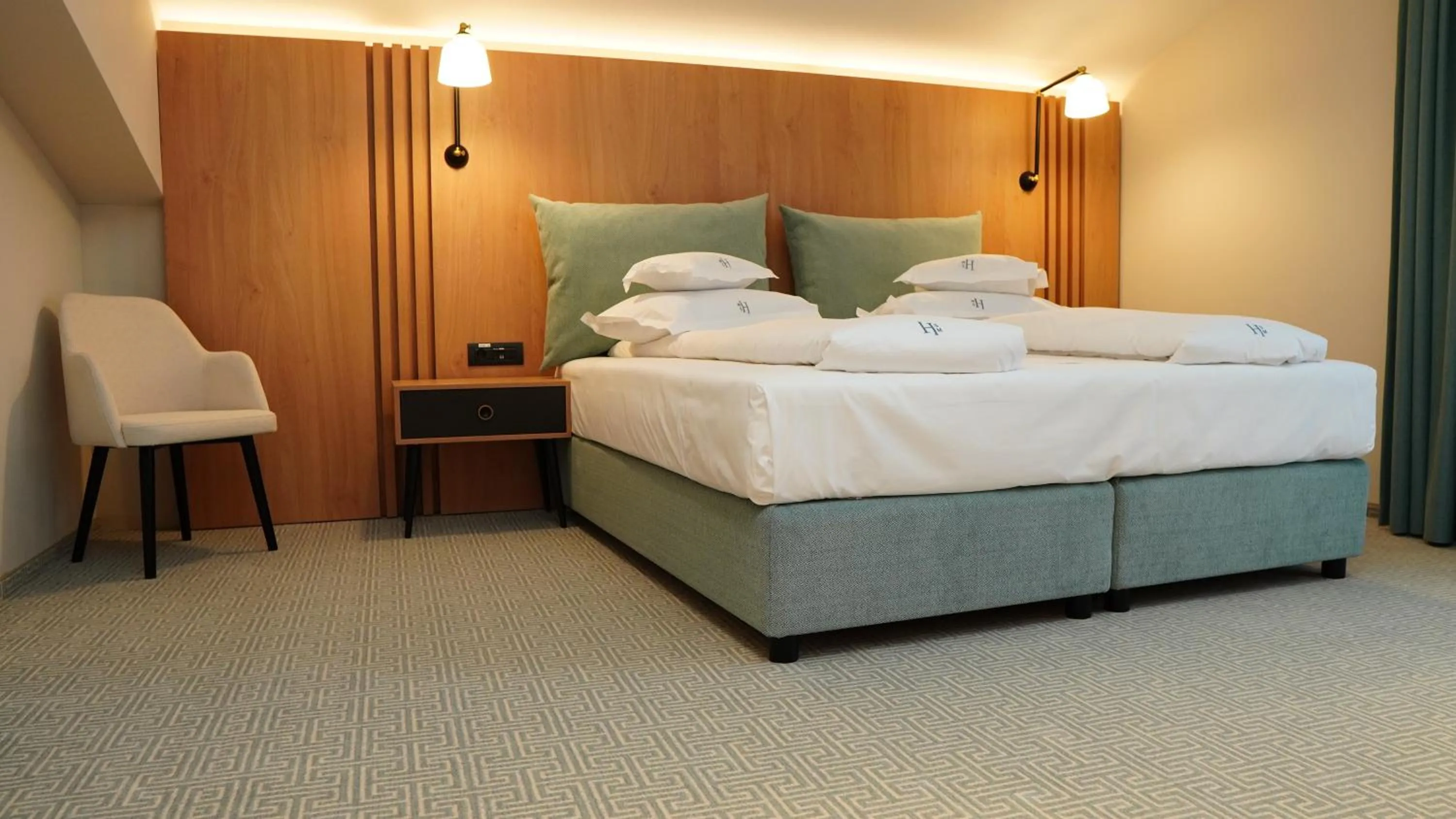 Photo of the whole room, Bed in Hotel Sorin MIHAI