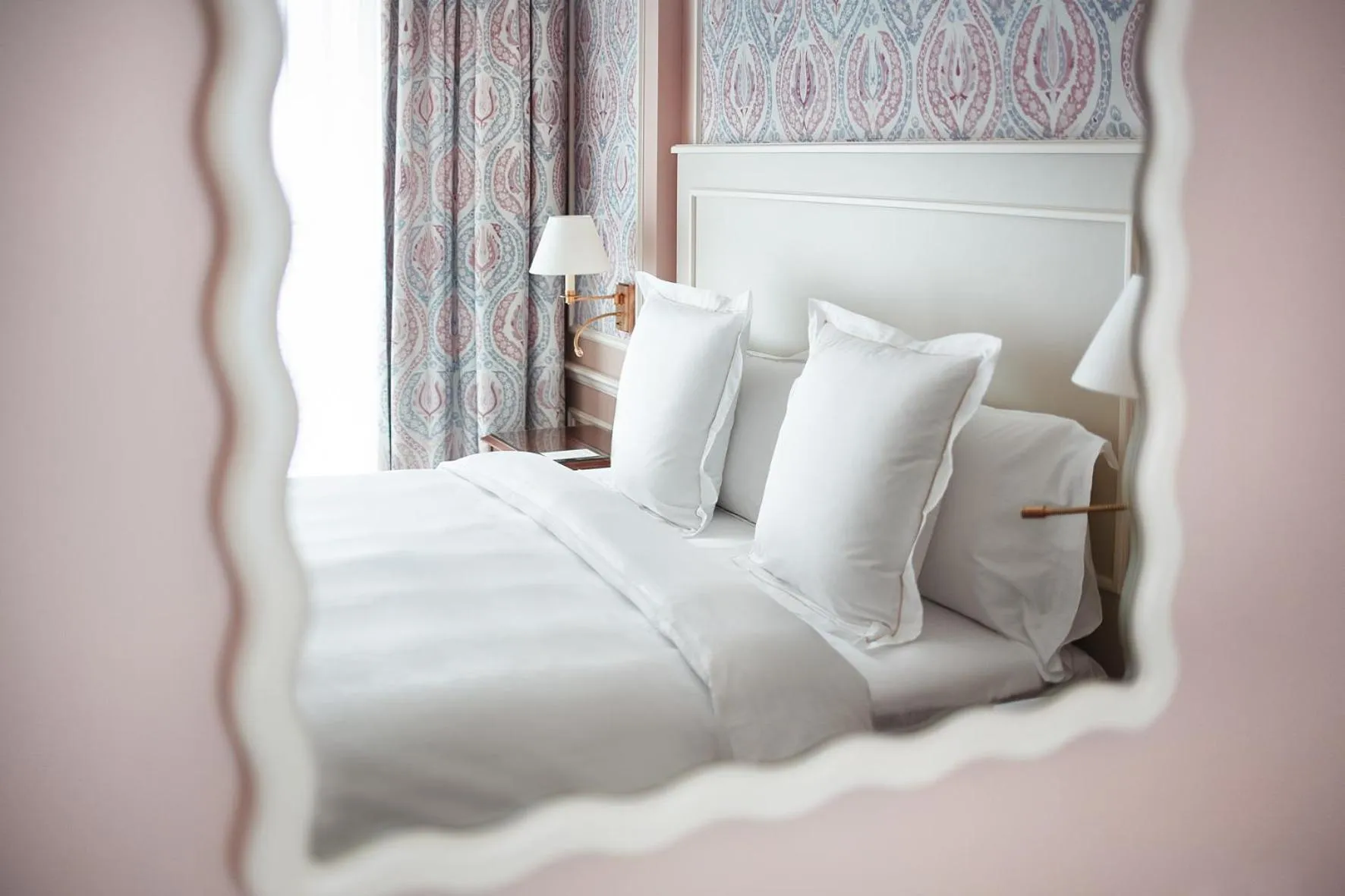 Bedroom, Bed in Hotel Zur Wiener Staatsoper