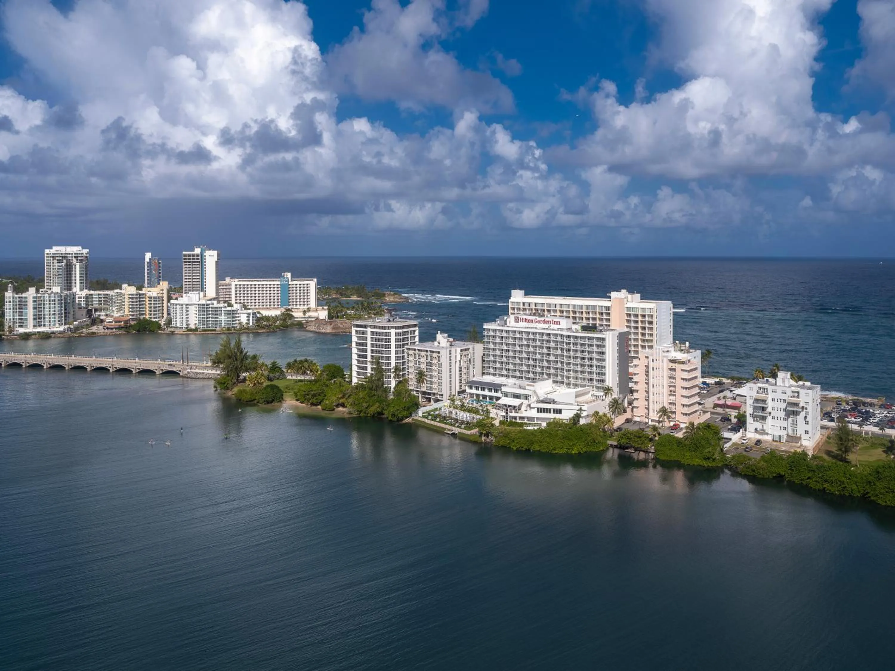 Shower in Hilton Garden Inn San Juan Condado