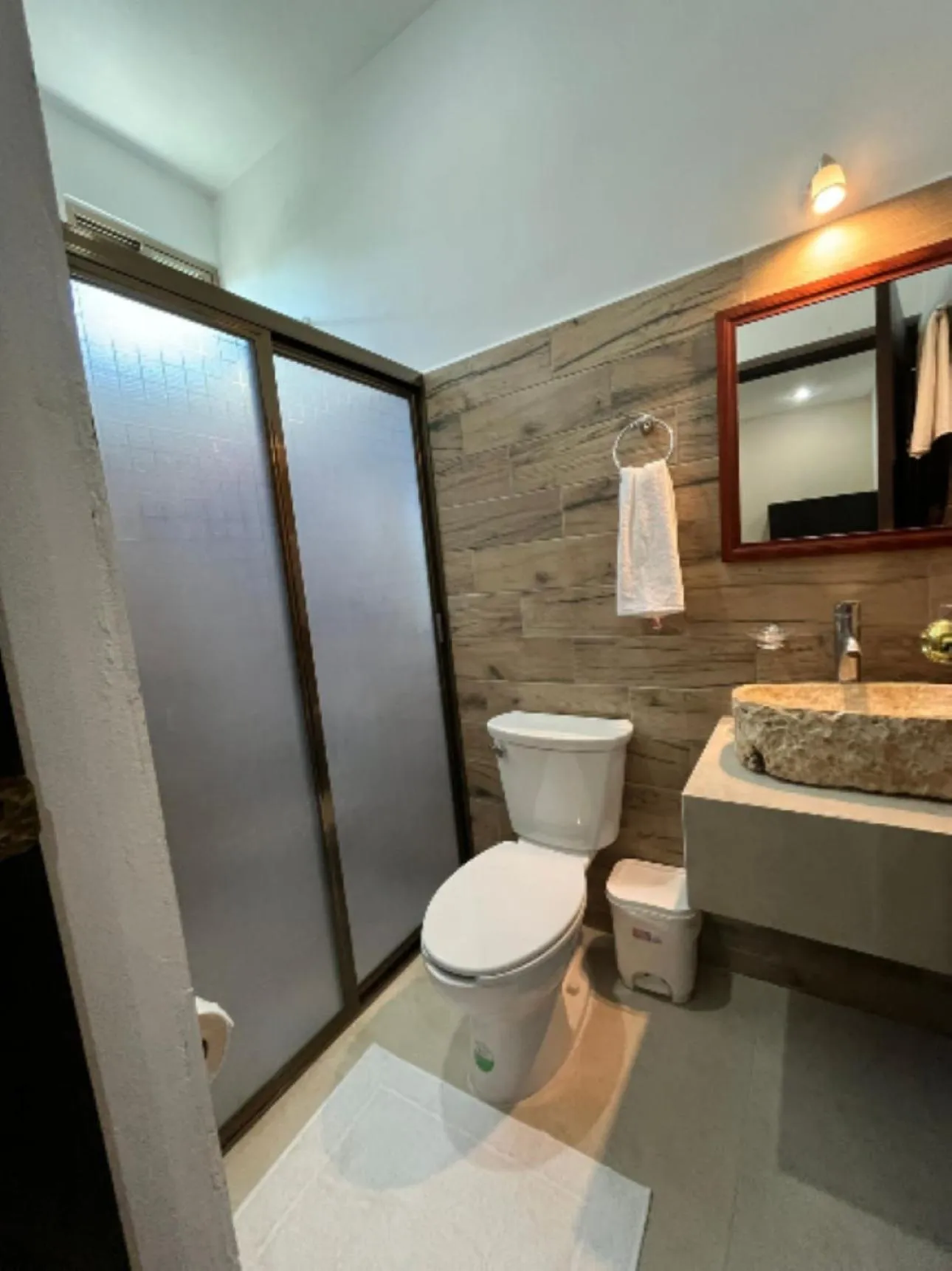 Bathroom in Hotel Zibahun