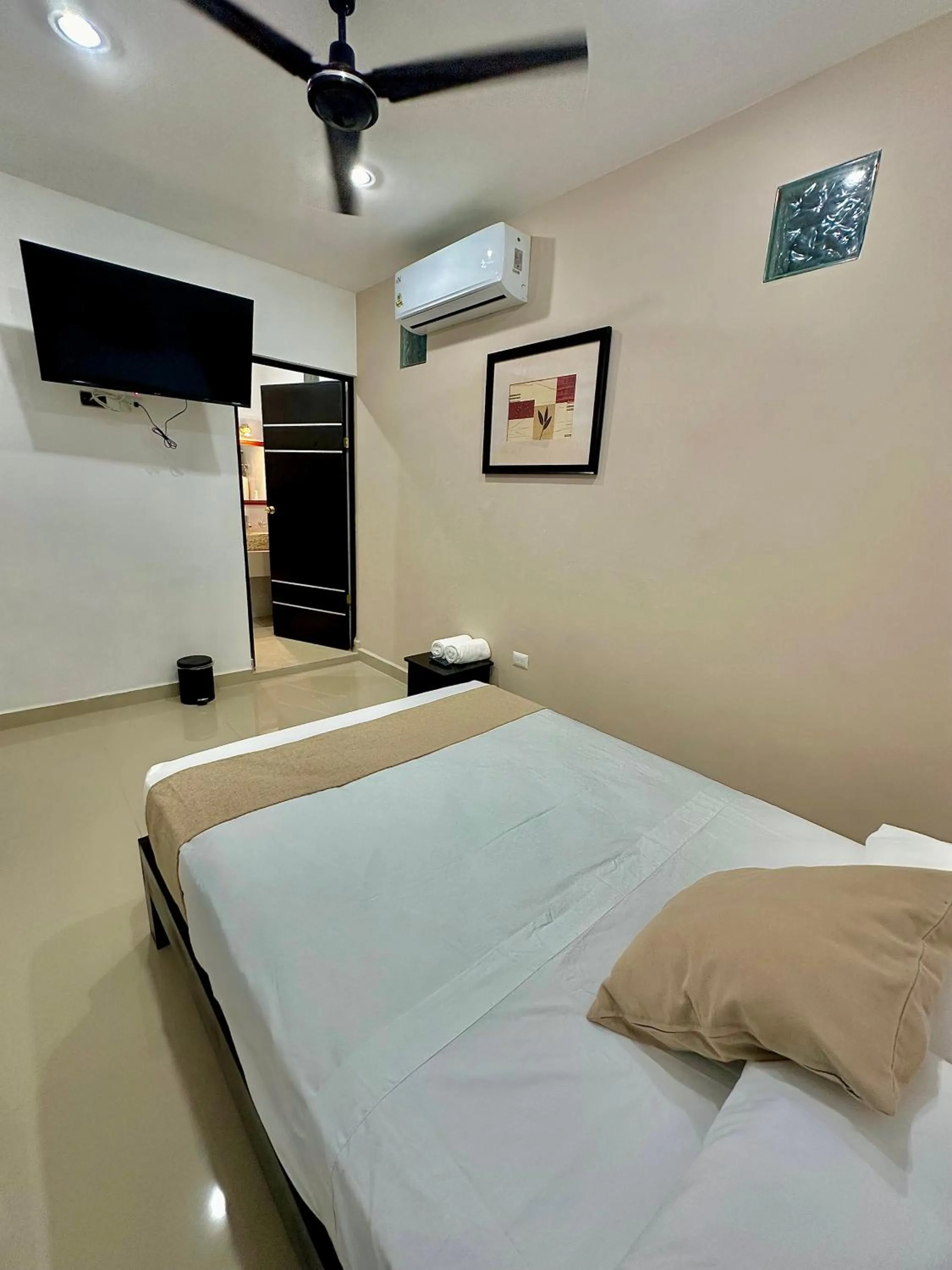 Photo of the whole room in Hotel Zibahun