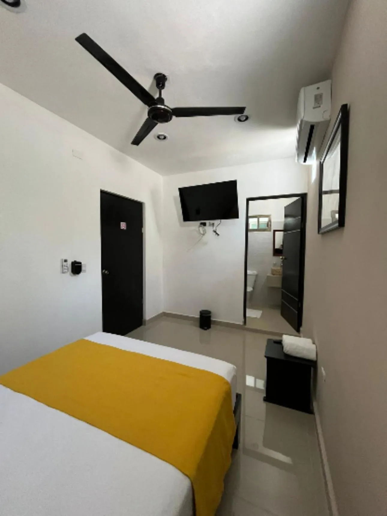 Photo of the whole room in Hotel Zibahun